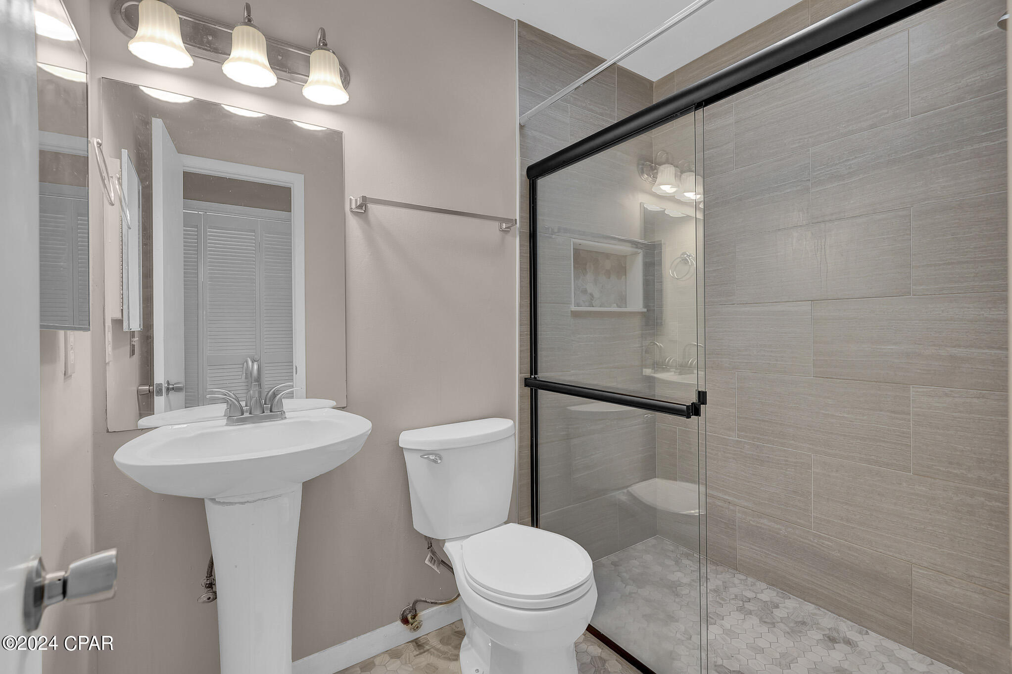 Towne & Country Lake Estates - Residential