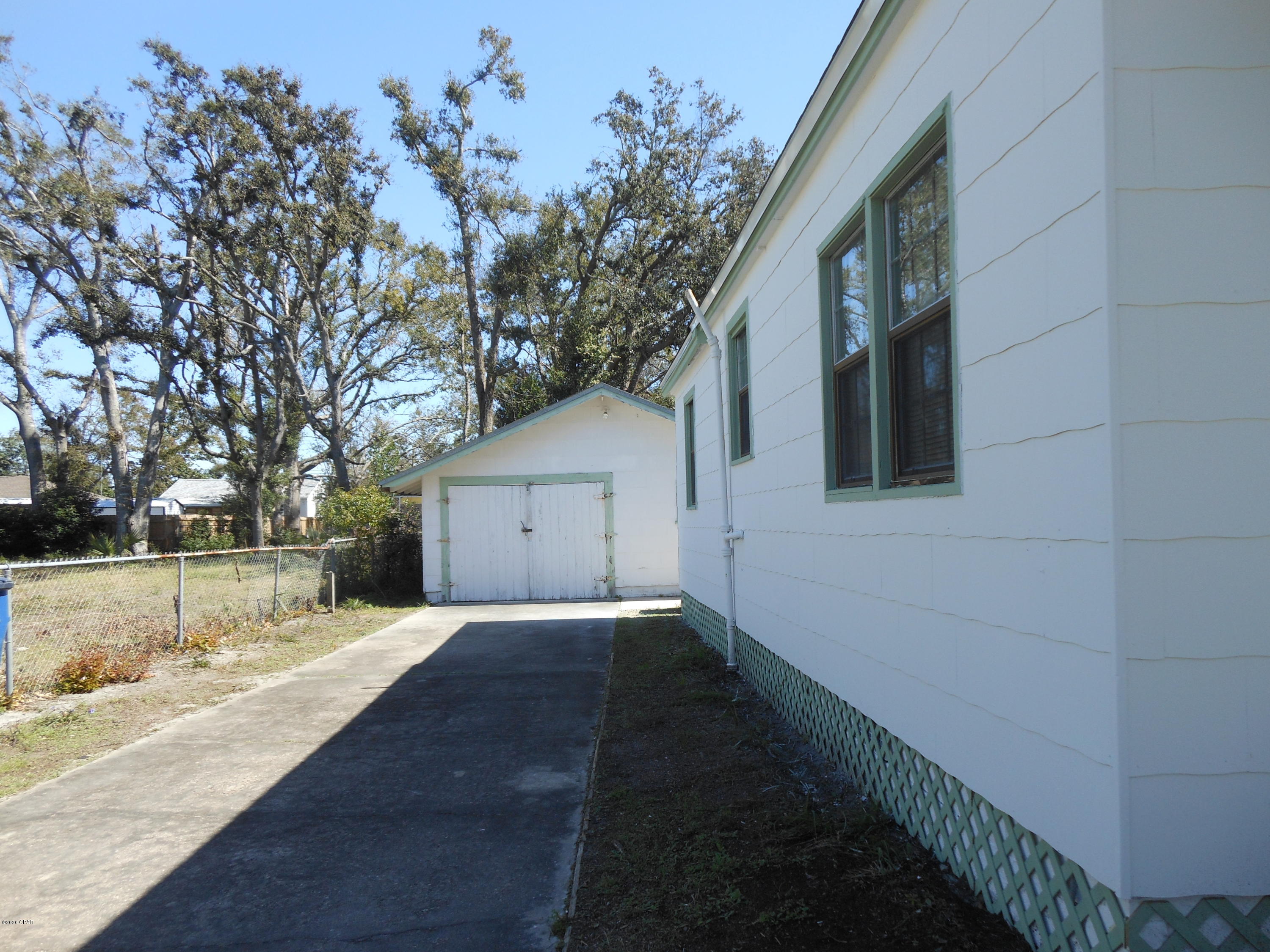 [No Recorded Subdiv] - Residential Lease