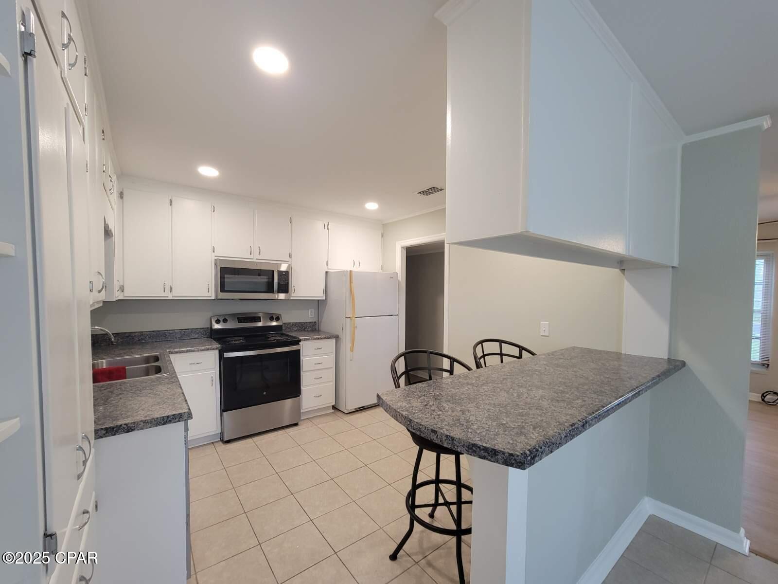 [No Recorded Subdiv] - Residential Lease