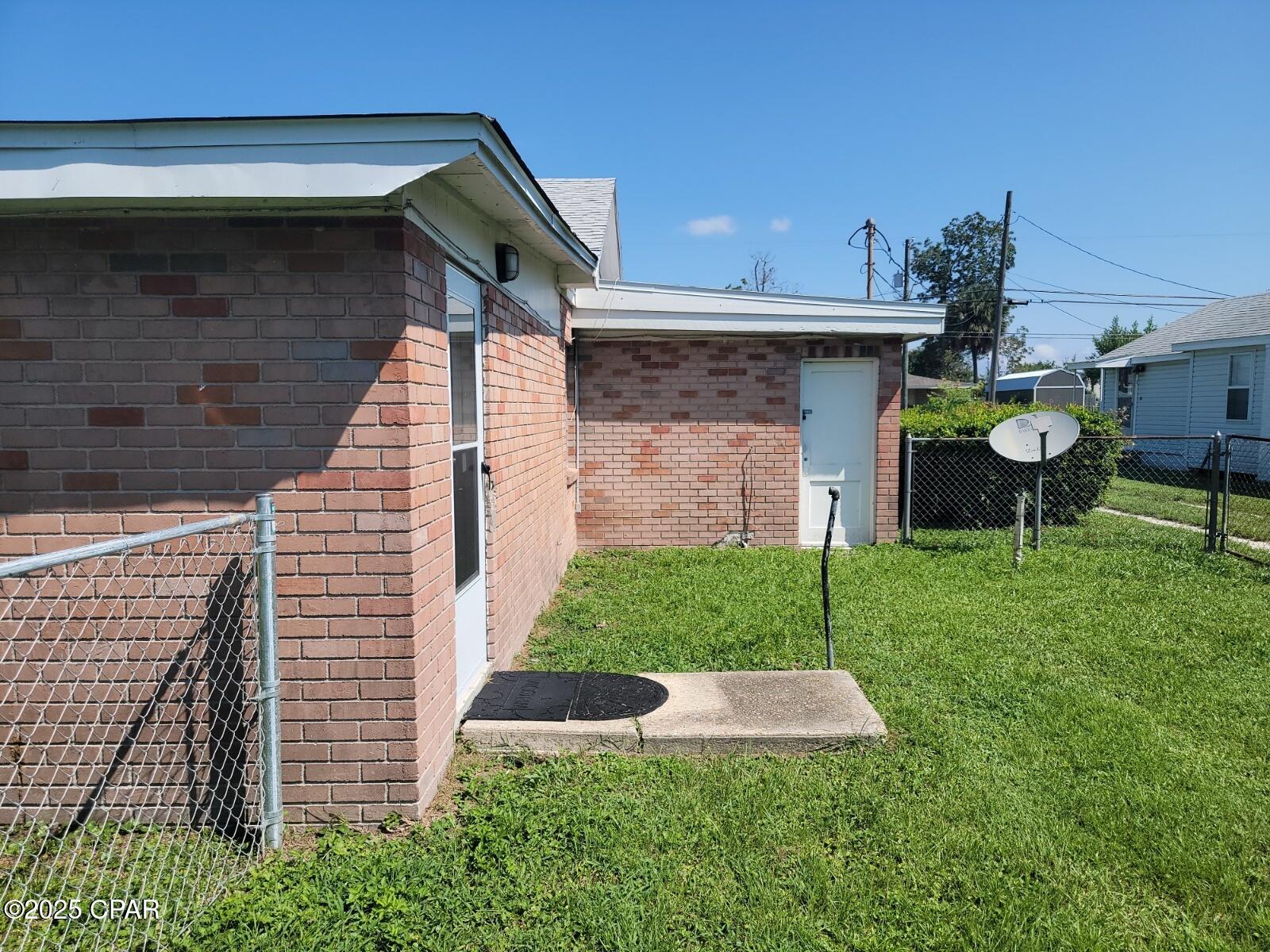 [No Recorded Subdiv] - Residential Lease