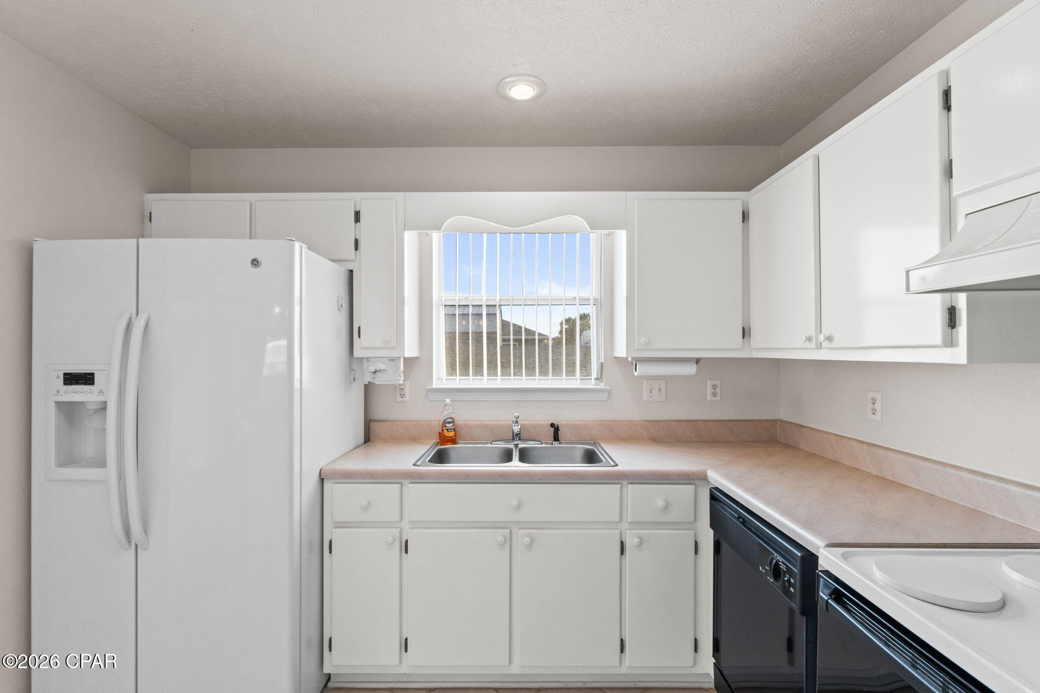 Pine Tree Place Unit 1 - Residential