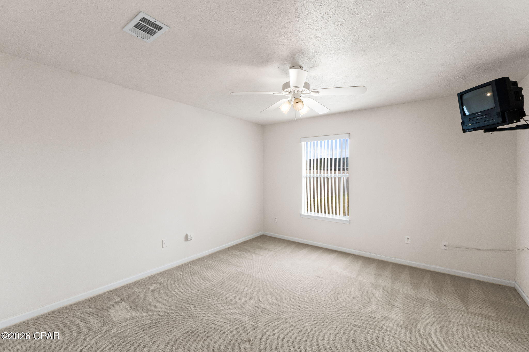 Pine Tree Place Unit 1 - Residential