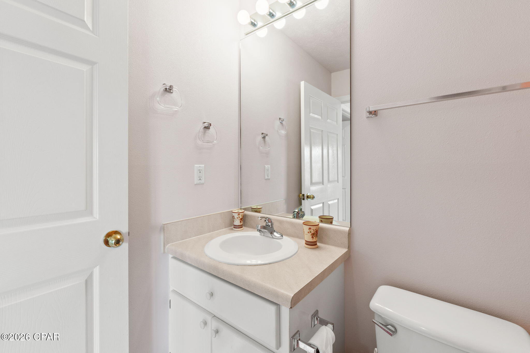 Pine Tree Place Unit 1 - Residential