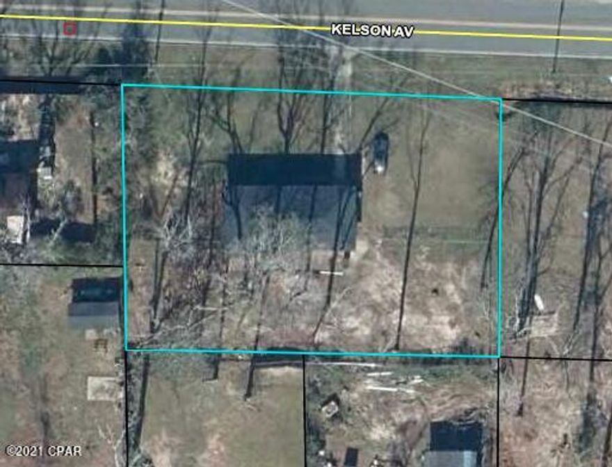 3 bedroom, 1 and a half bathroom home in downtown Marianna. This home is in close proximity to the hospital, schools, and shopping.