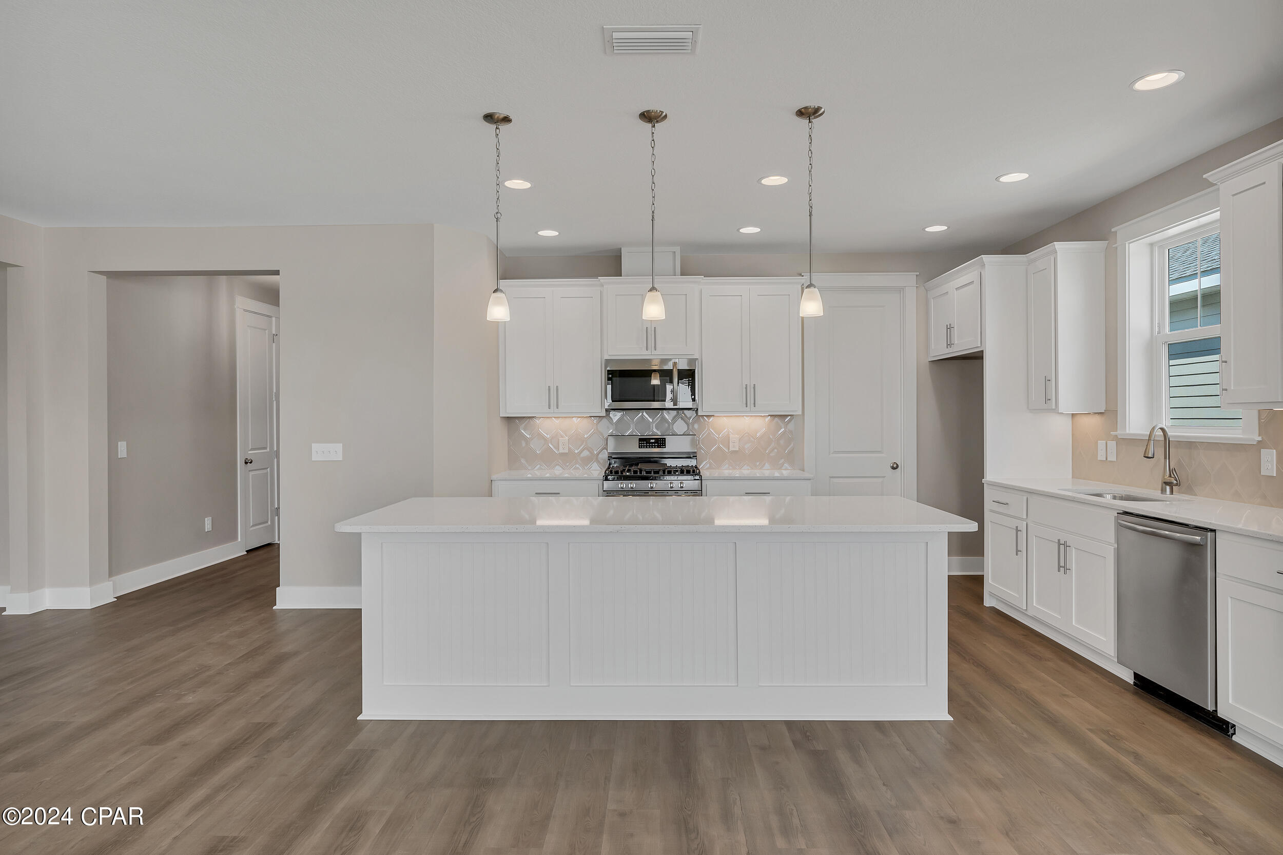 Panama City Beach, Florida 32407, United States, 3 Bedrooms Bedrooms, ,2 BathroomsBathrooms,Residential,Pending,64911