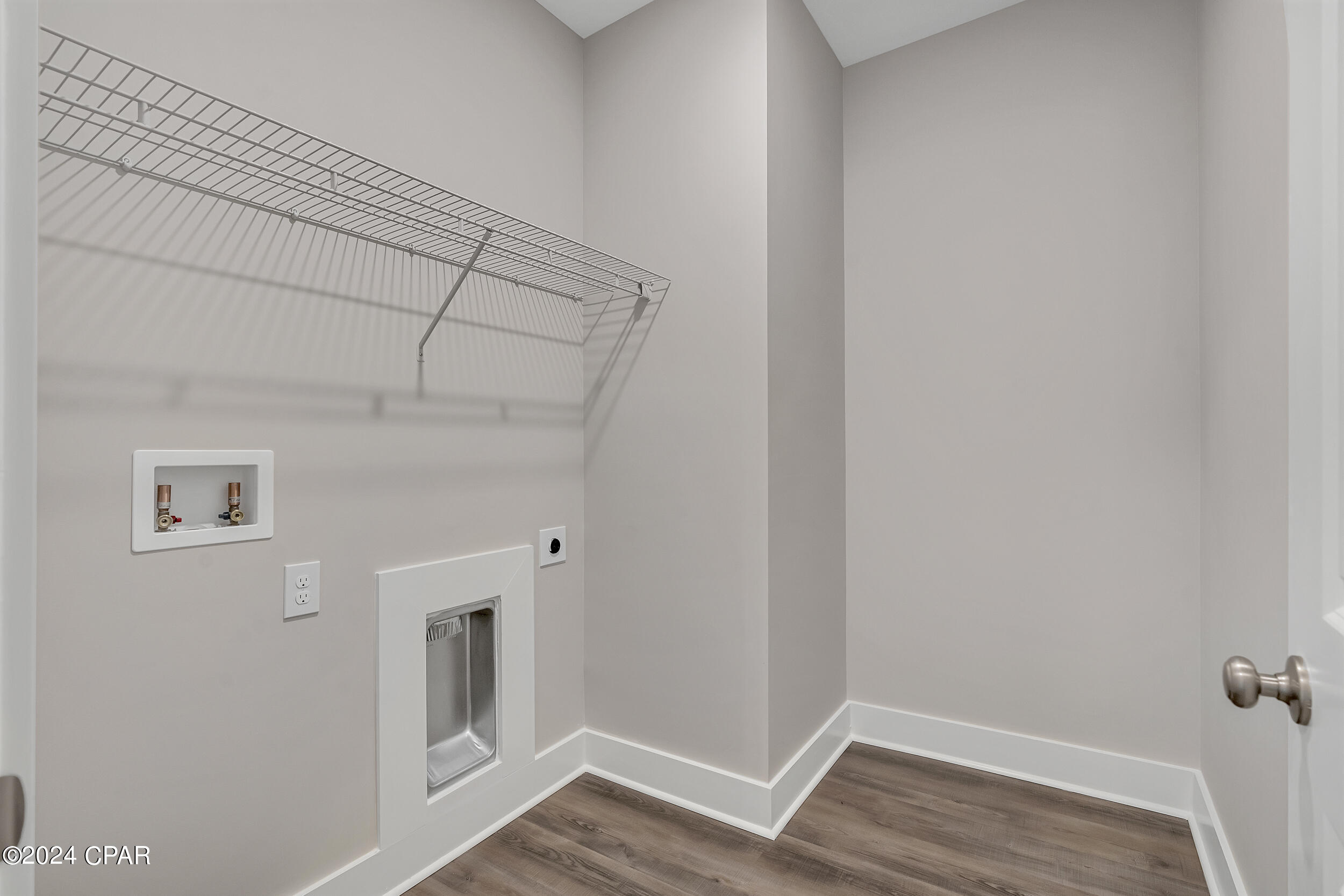 Panama City Beach, Florida 32407, United States, 3 Bedrooms Bedrooms, ,2 BathroomsBathrooms,Residential,Pending,64911