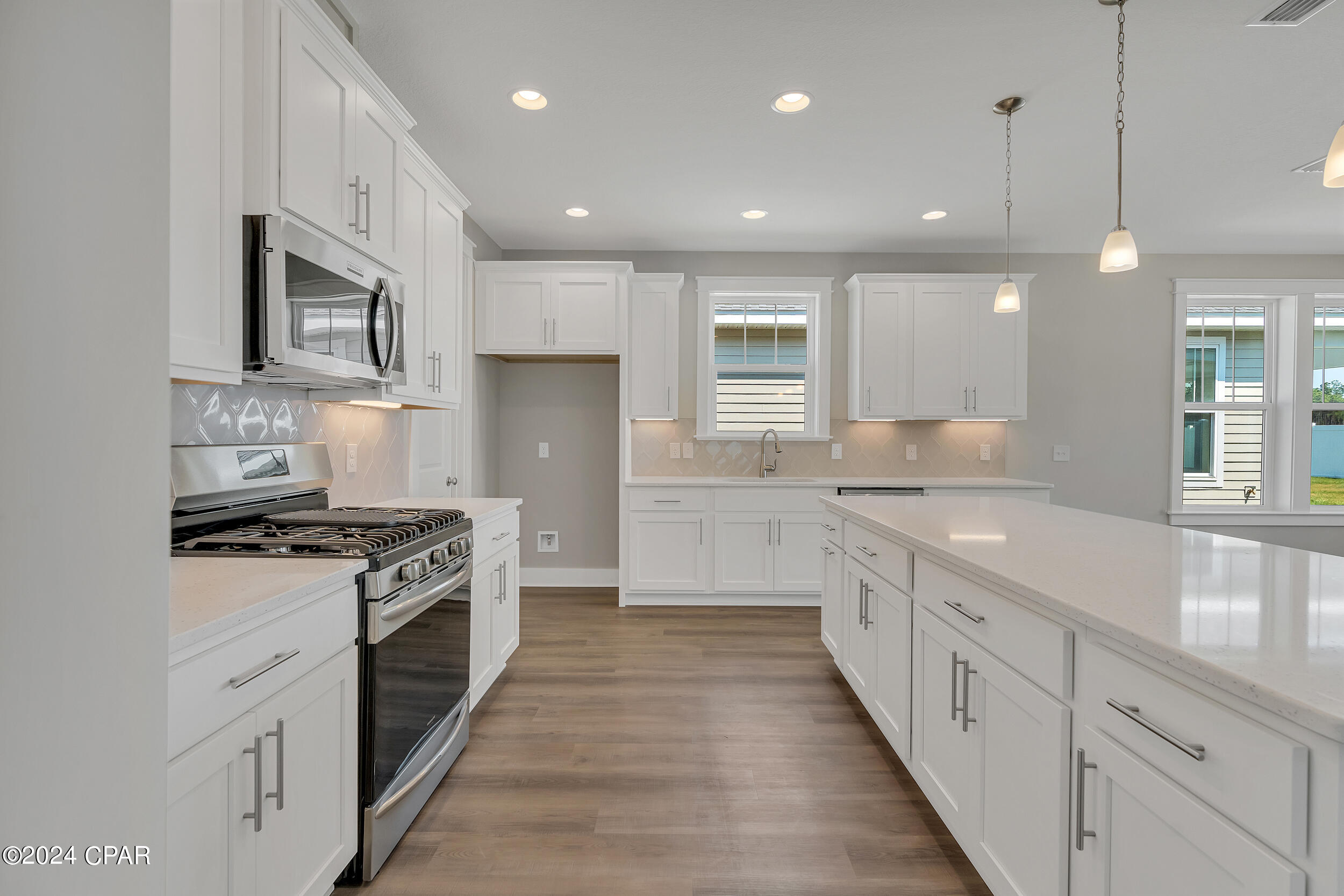 Panama City Beach, Florida 32407, United States, 3 Bedrooms Bedrooms, ,2 BathroomsBathrooms,Residential,Pending,64911