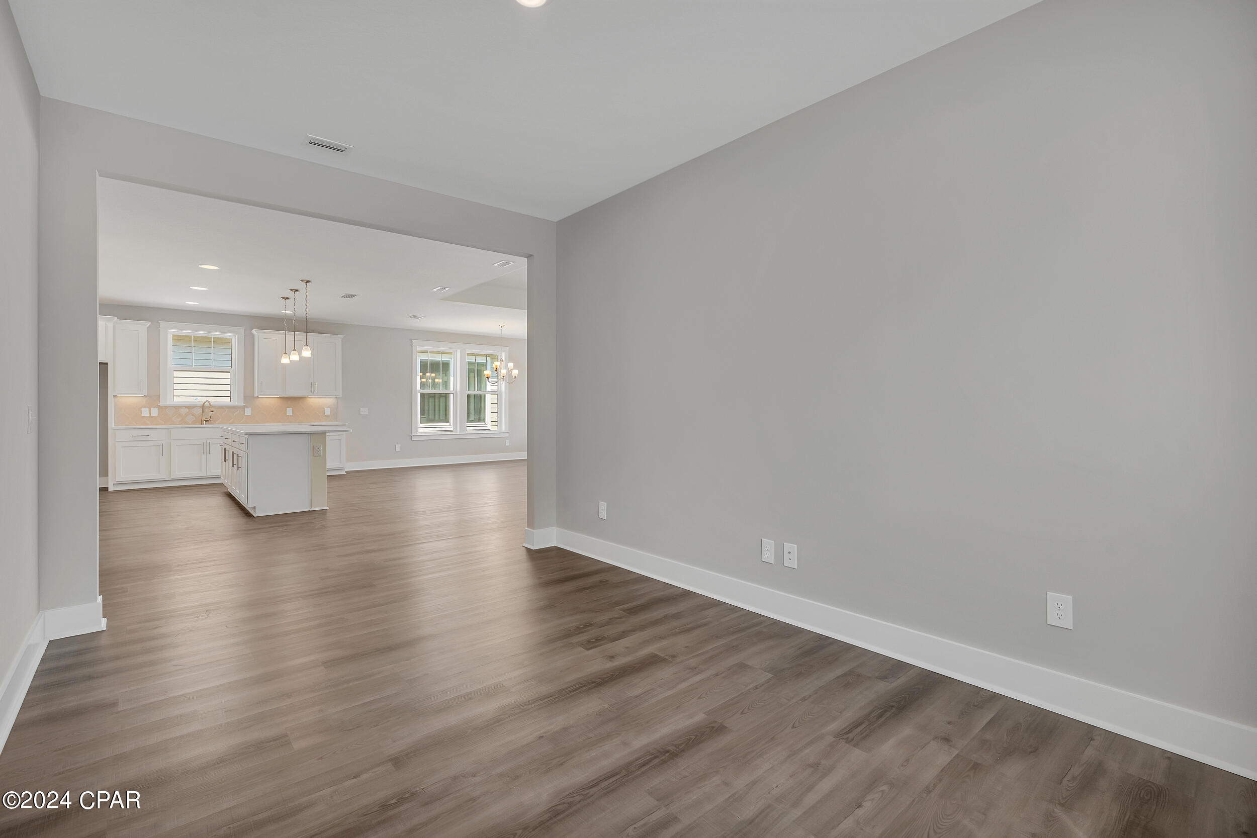 Panama City Beach, Florida 32407, United States, 3 Bedrooms Bedrooms, ,2 BathroomsBathrooms,Residential,Pending,64911