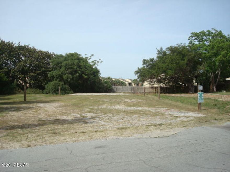 50x150 vacant lot between Front Beach Rd and Middle Beach Rd offered as is. There is a Gulf beach access 1 block away. Adjacent to The Majestic and is within walking distance of many condominiums. The lot has a partial view of the Gulf and is zoned T-3 (Accommodation and Retail Sales) by Panama City Beach. Size is taken from the property appraiser records and zoning from Panama City Beach Zoning,please verify if important.