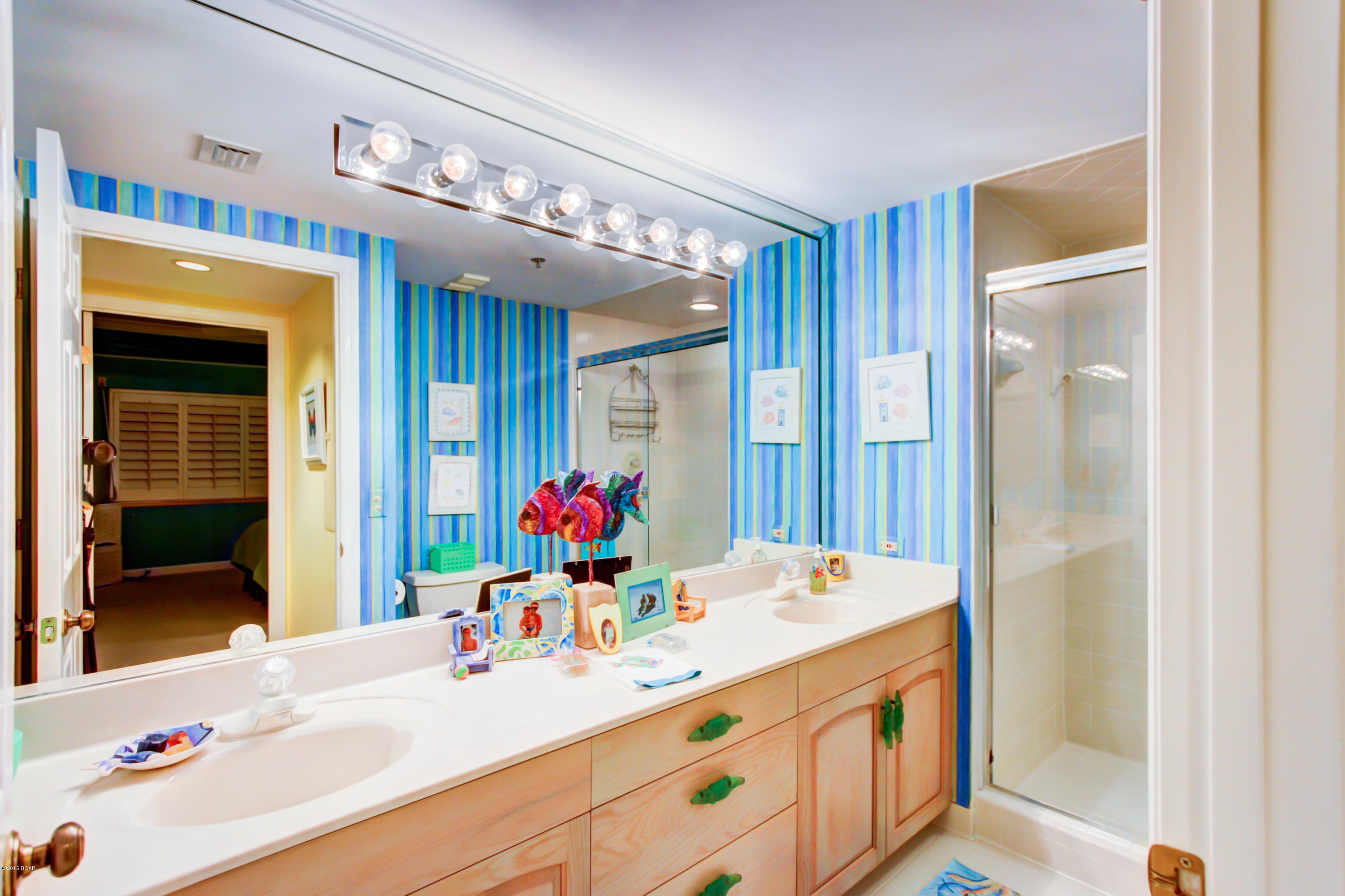 Summerwinds Condo - Residential