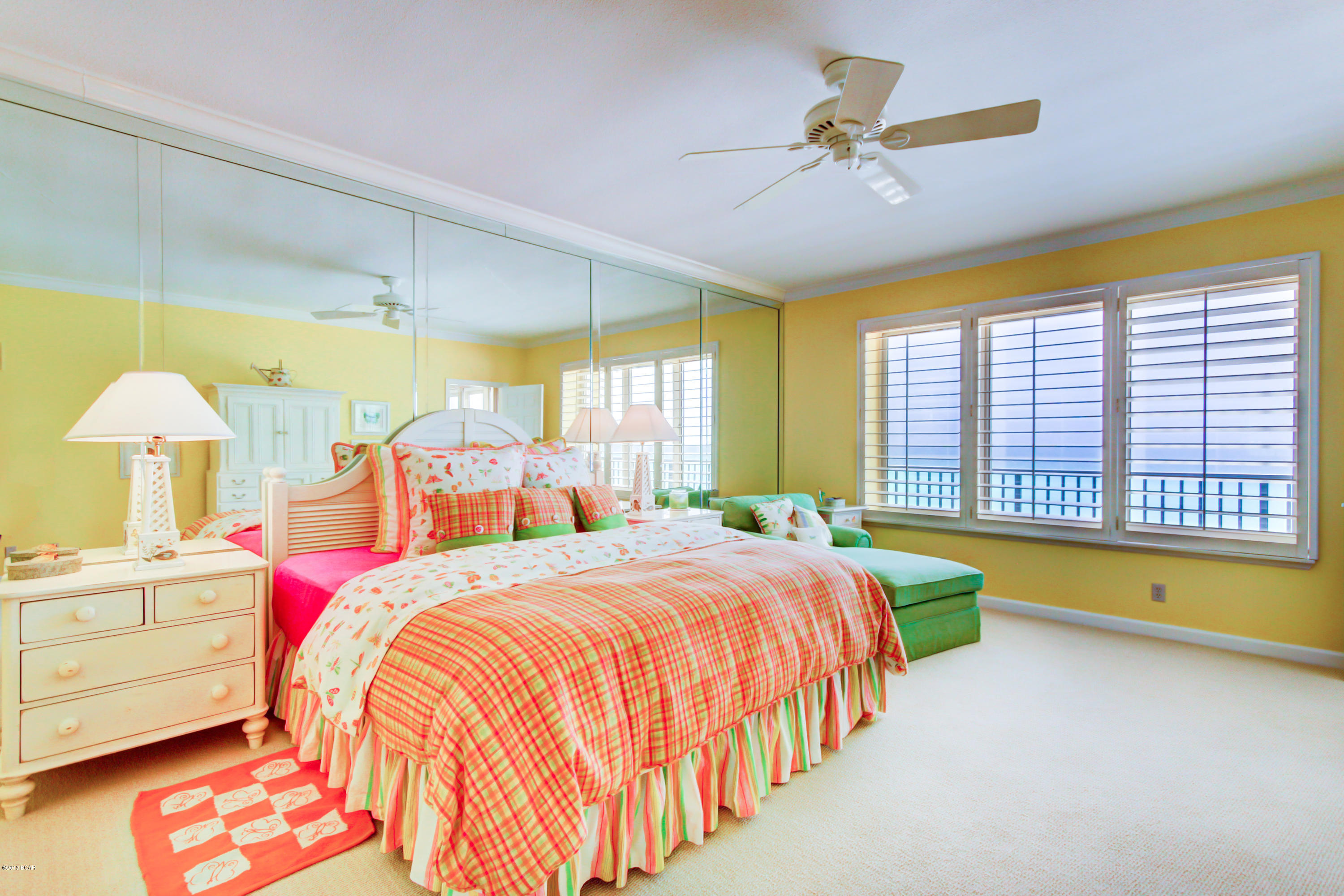 Summerwinds Condo - Residential