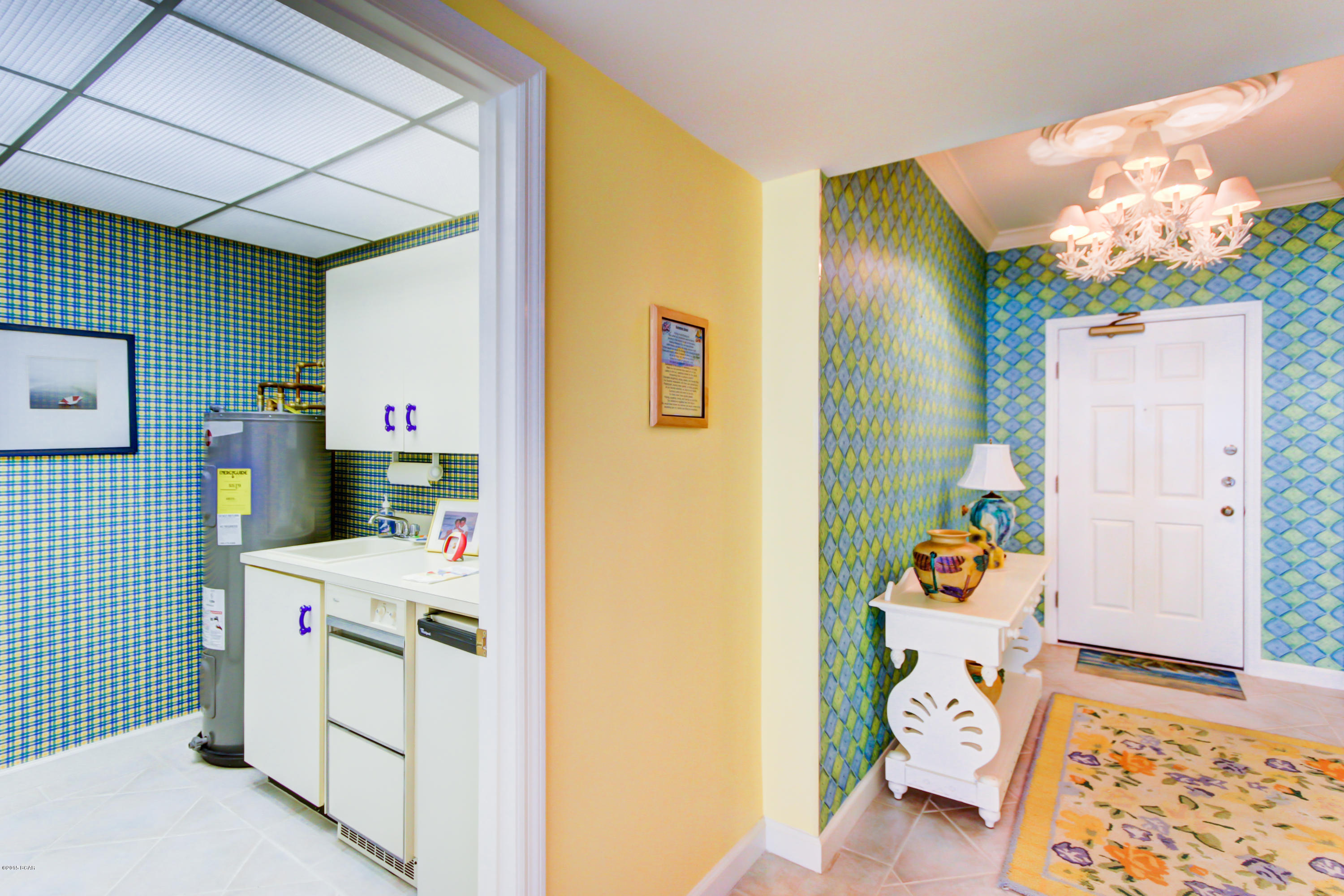 Summerwinds Condo - Residential