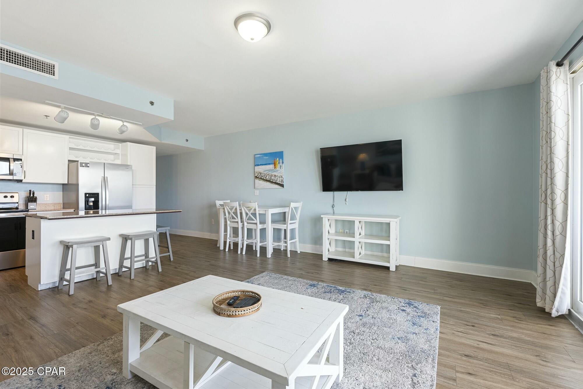 Laketown Wharf - Residential