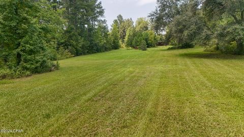 A home in Marianna