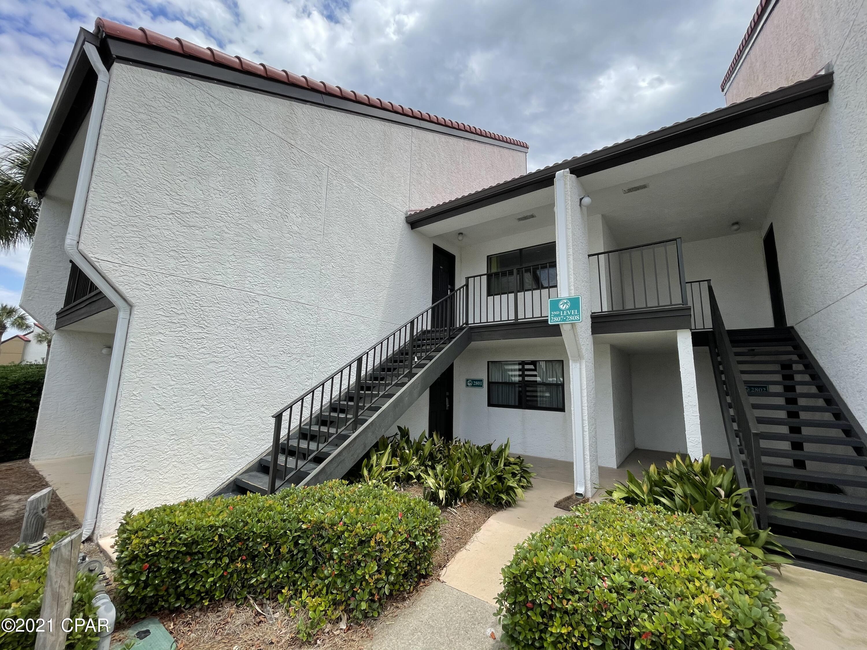 River Oaks Tennis Villas - Residential