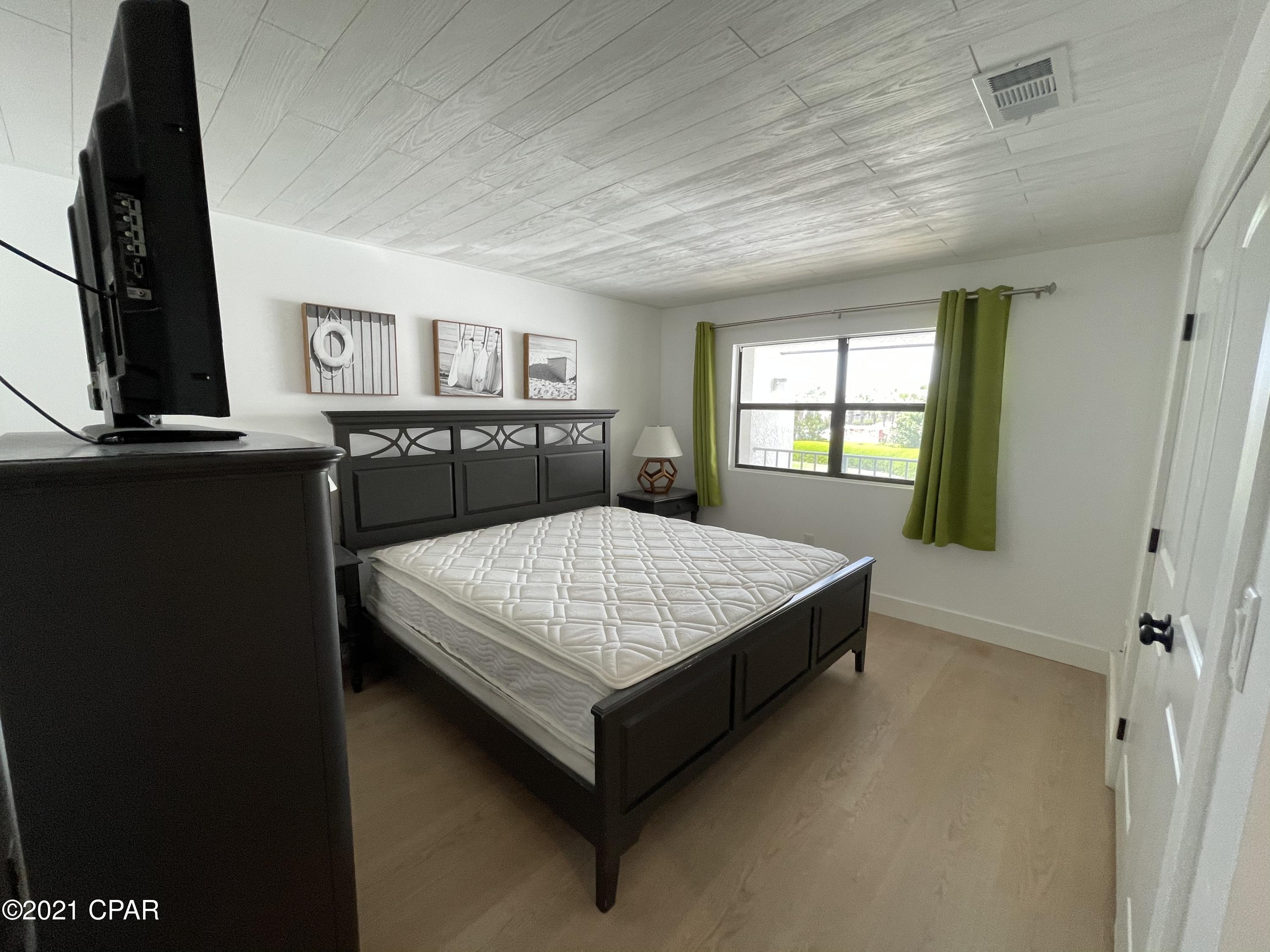 River Oaks Tennis Villas - Residential