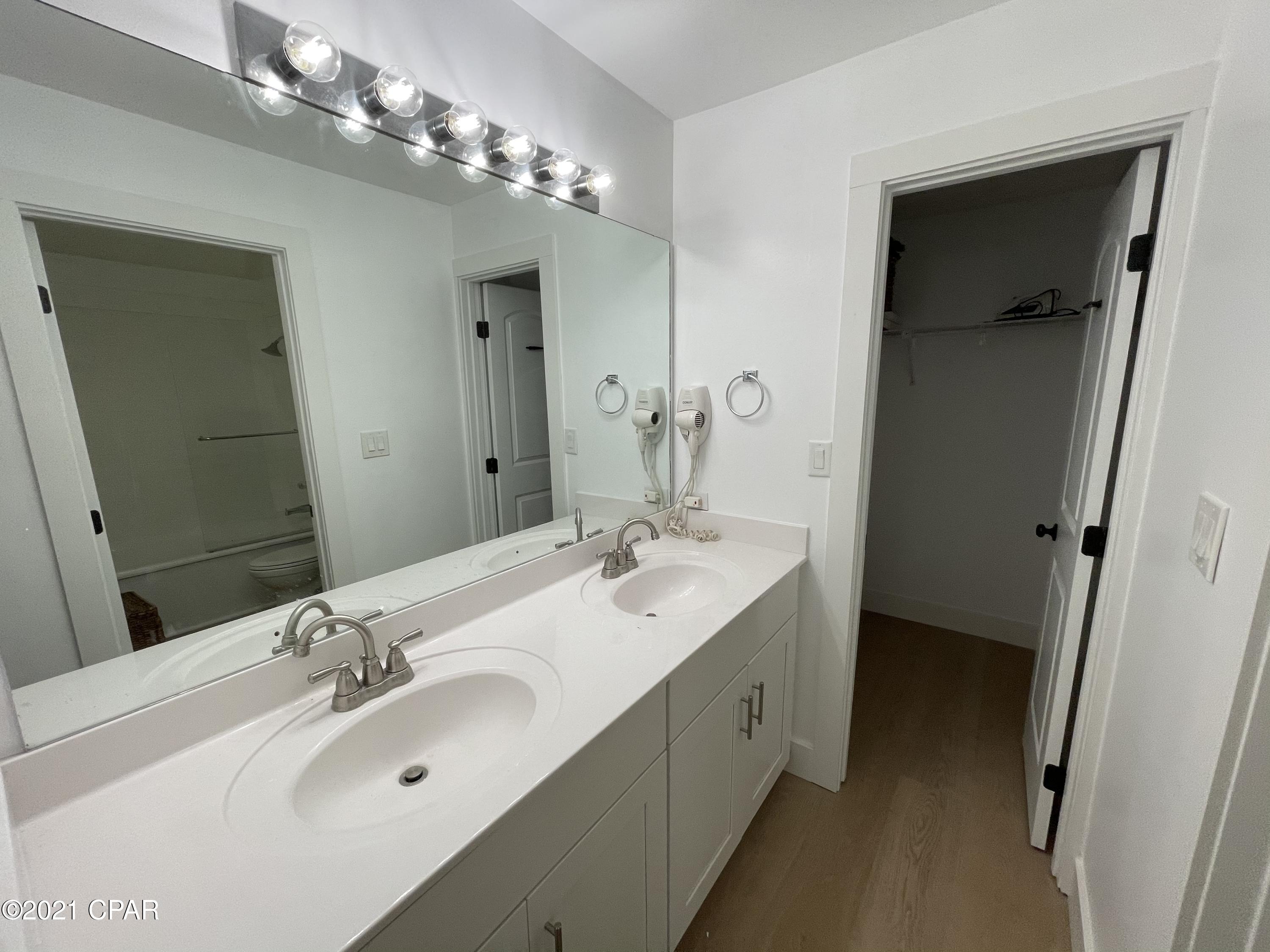 River Oaks Tennis Villas - Residential