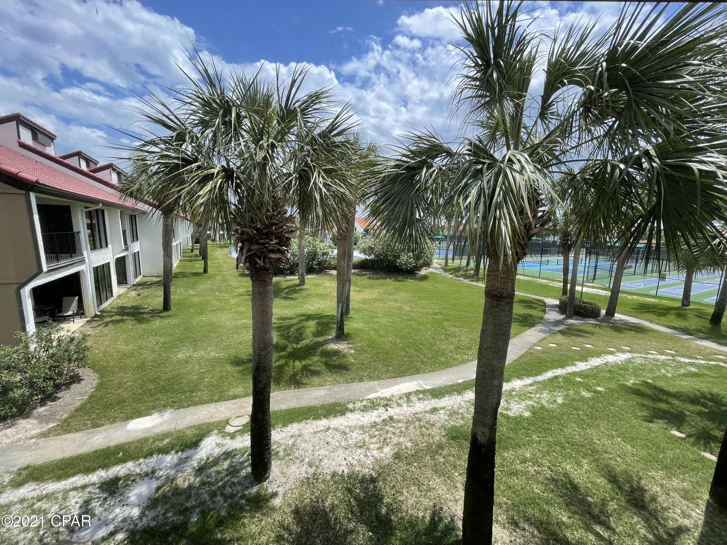 River Oaks Tennis Villas - Residential