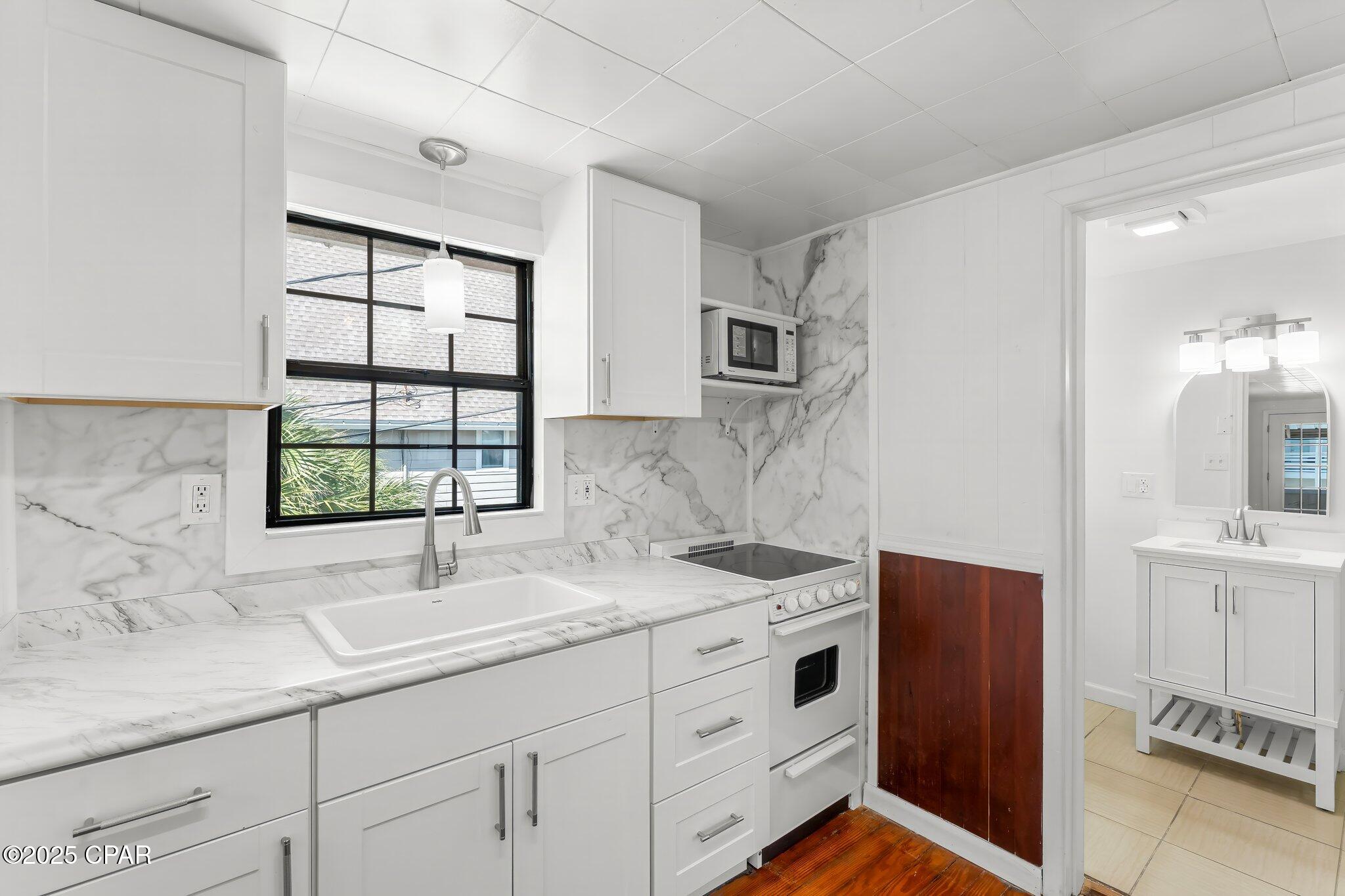 Holiday Beach Unit 3 - Residential Lease