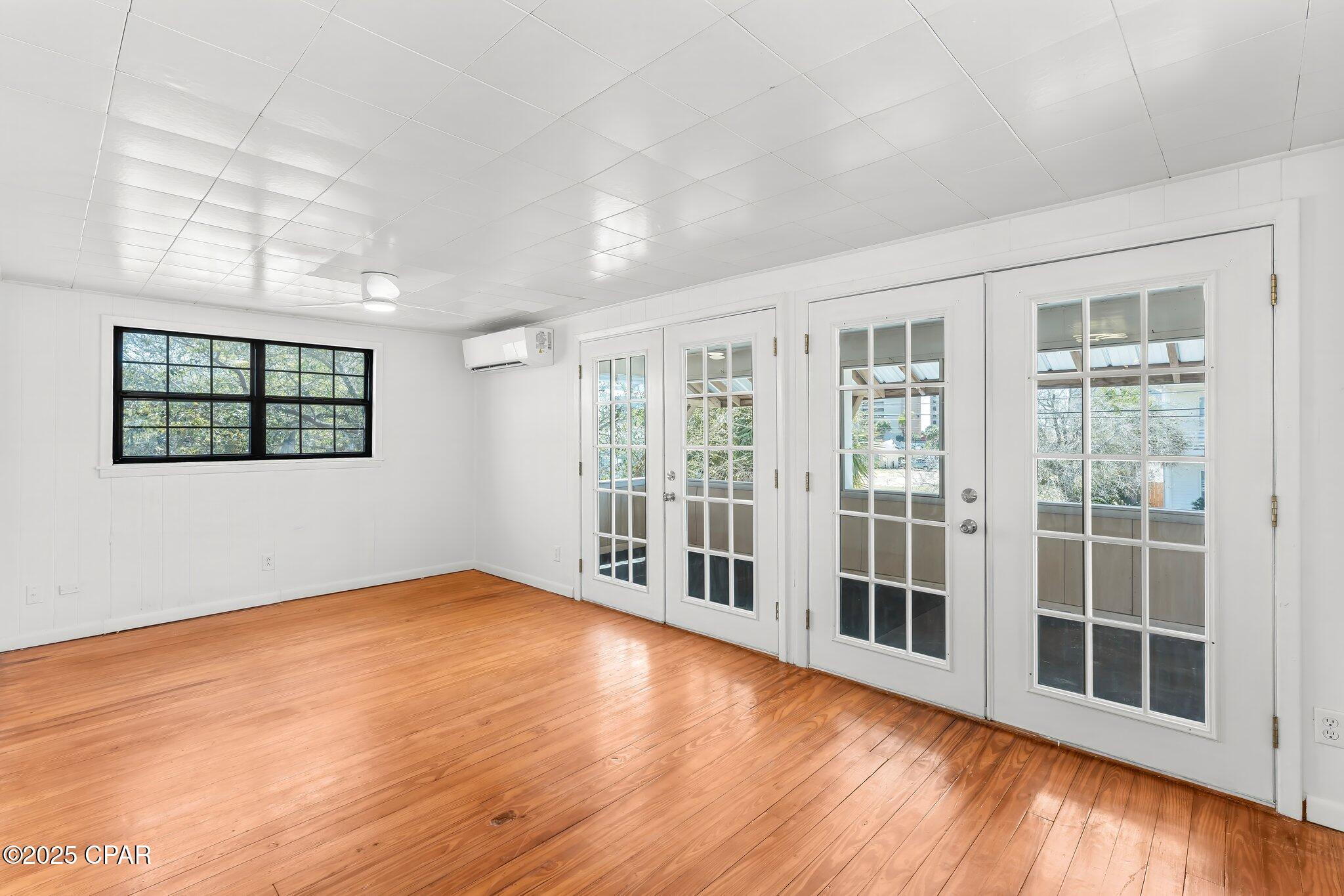 Holiday Beach Unit 3 - Residential Lease