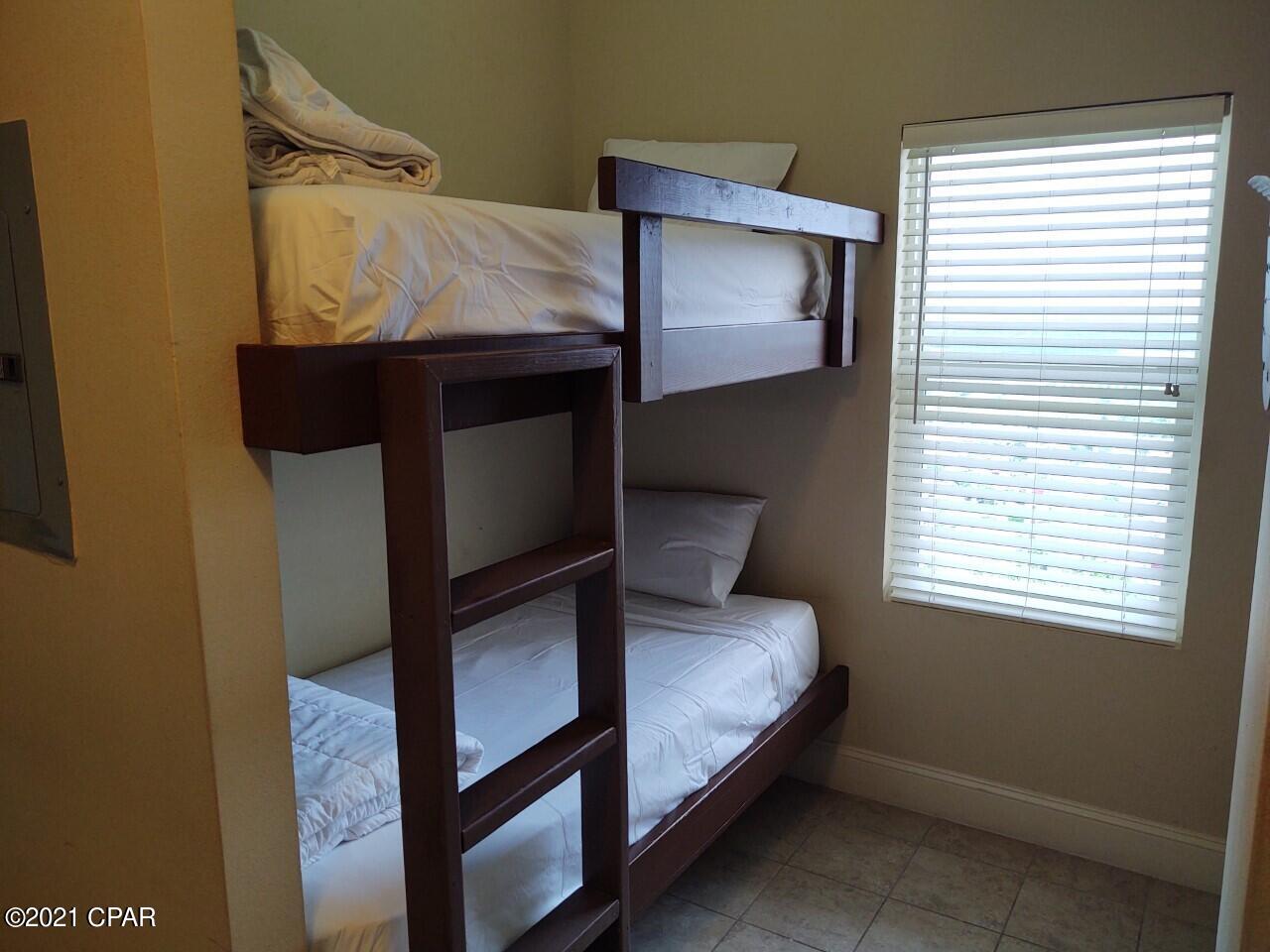 Laketown Wharf - Residential