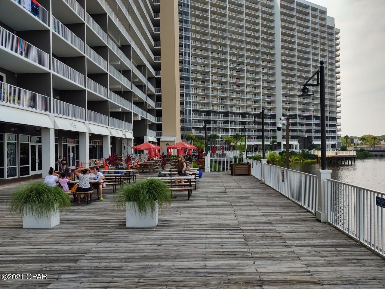 Laketown Wharf - Residential