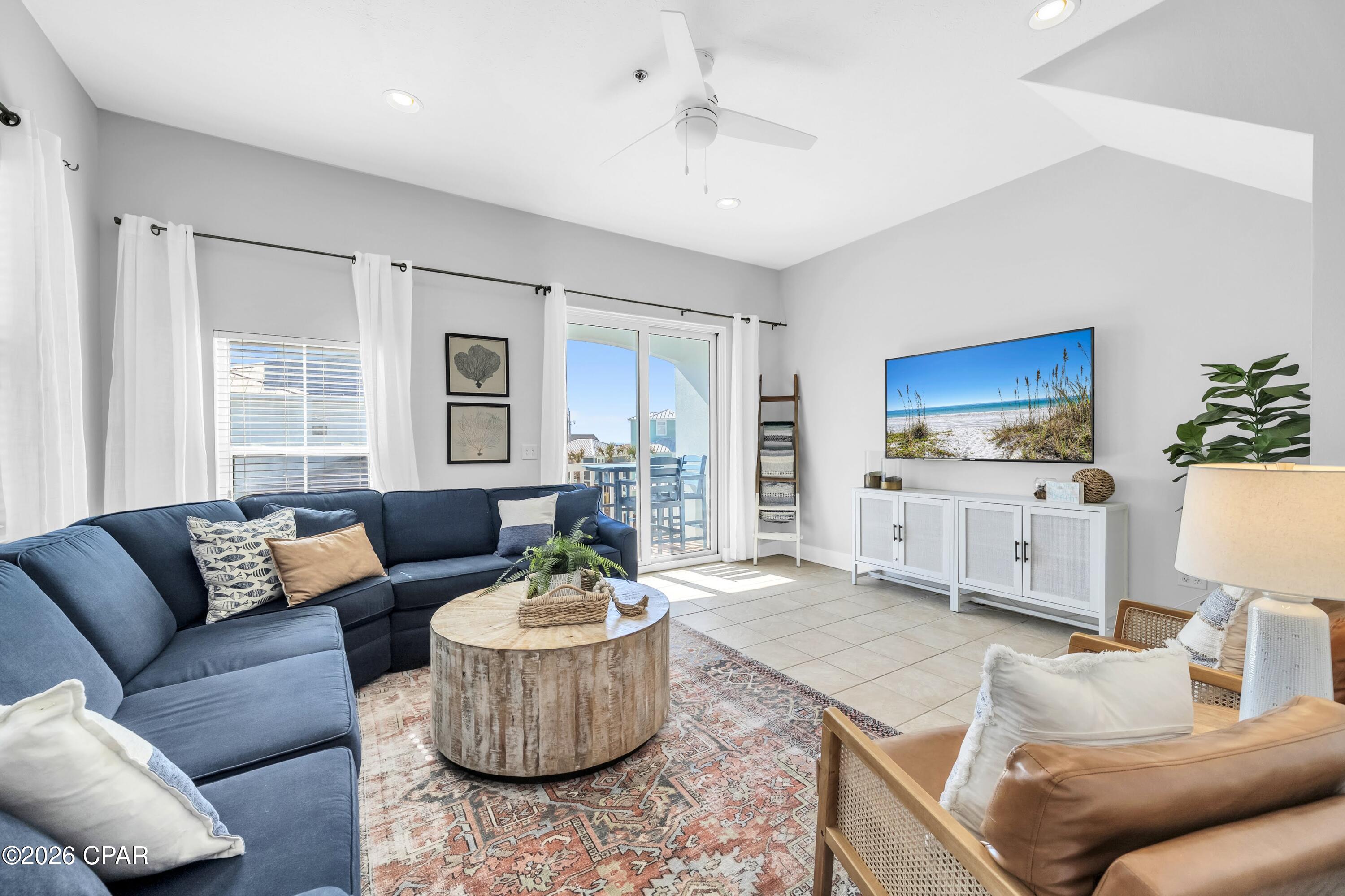 Casa Del Mar - Residential