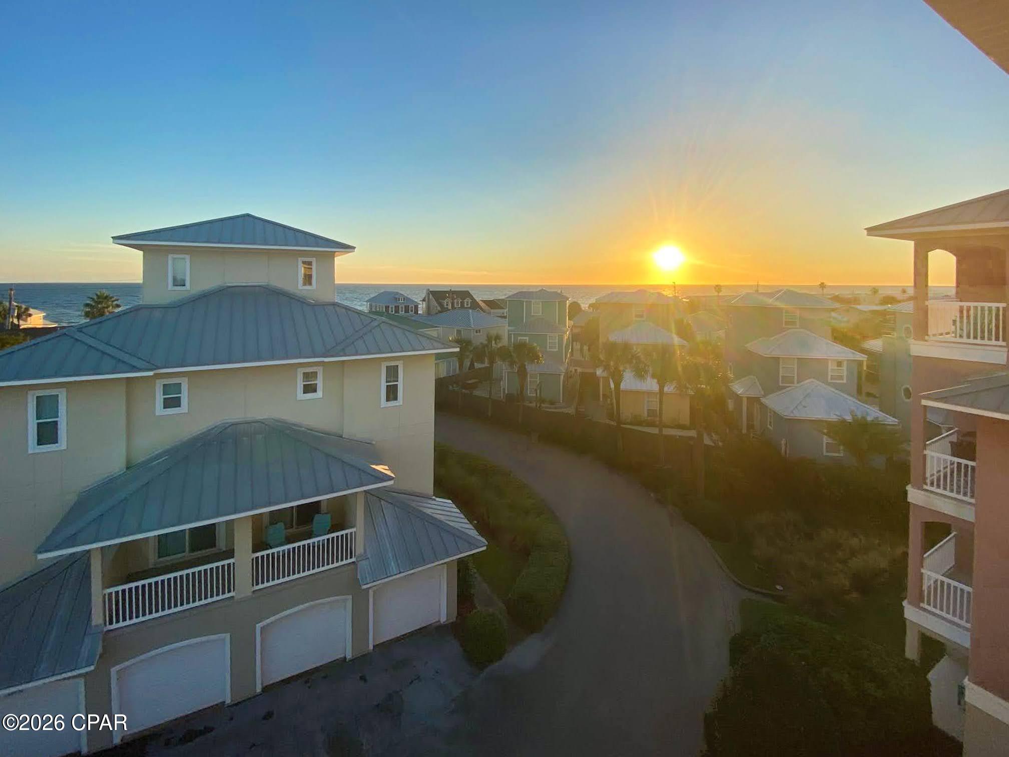 Casa Del Mar - Residential