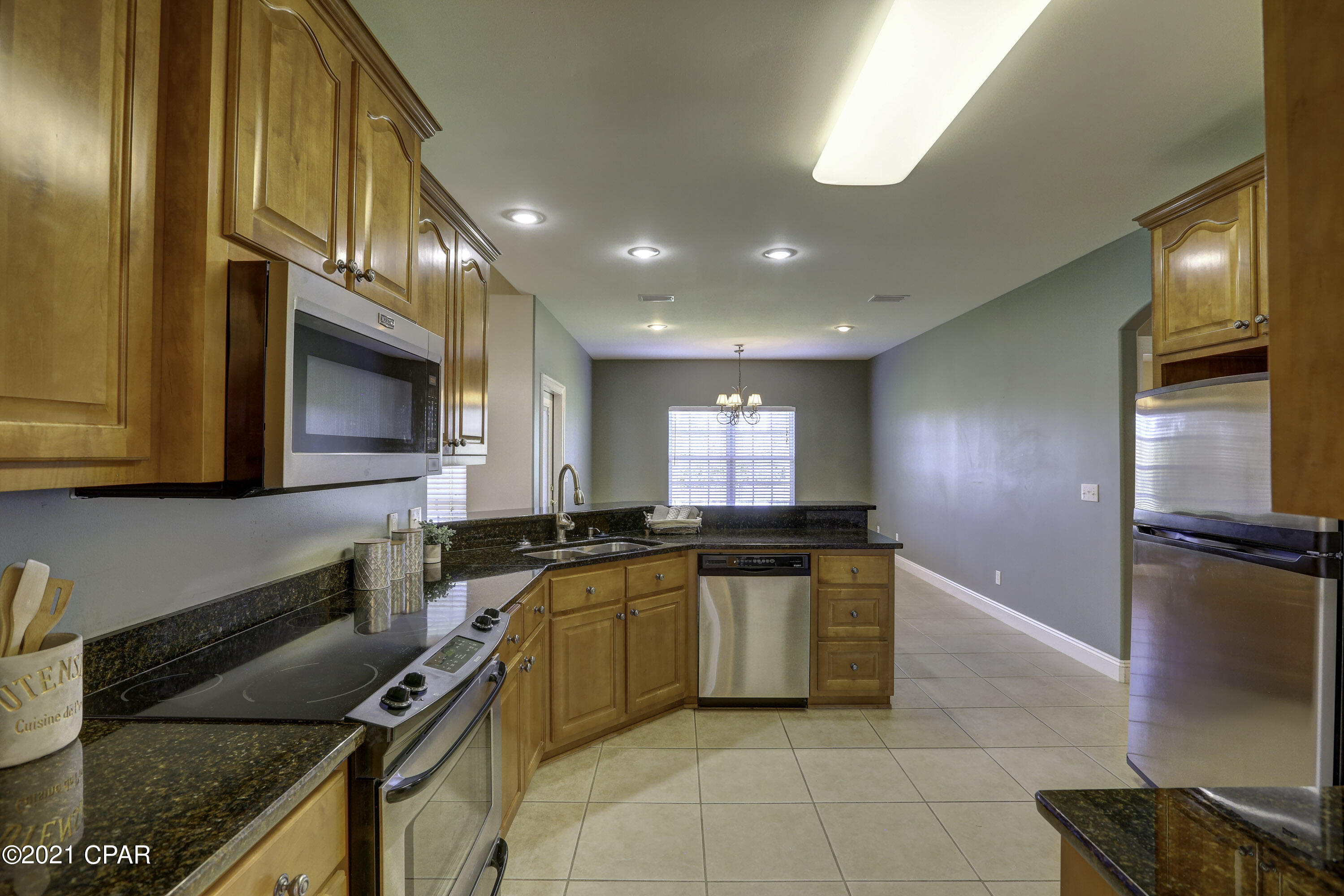 Kirkland Manor - Residential