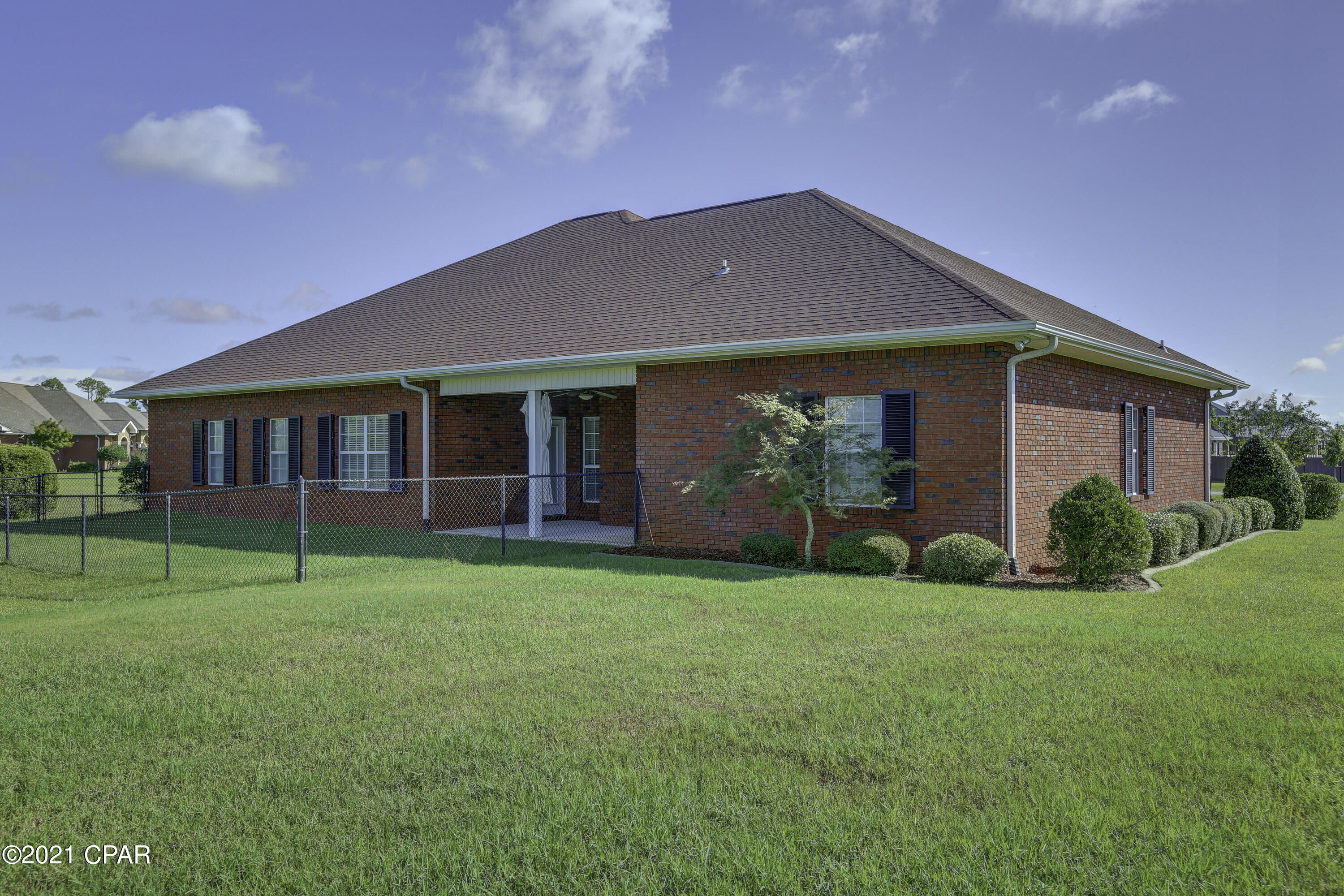 Kirkland Manor - Residential