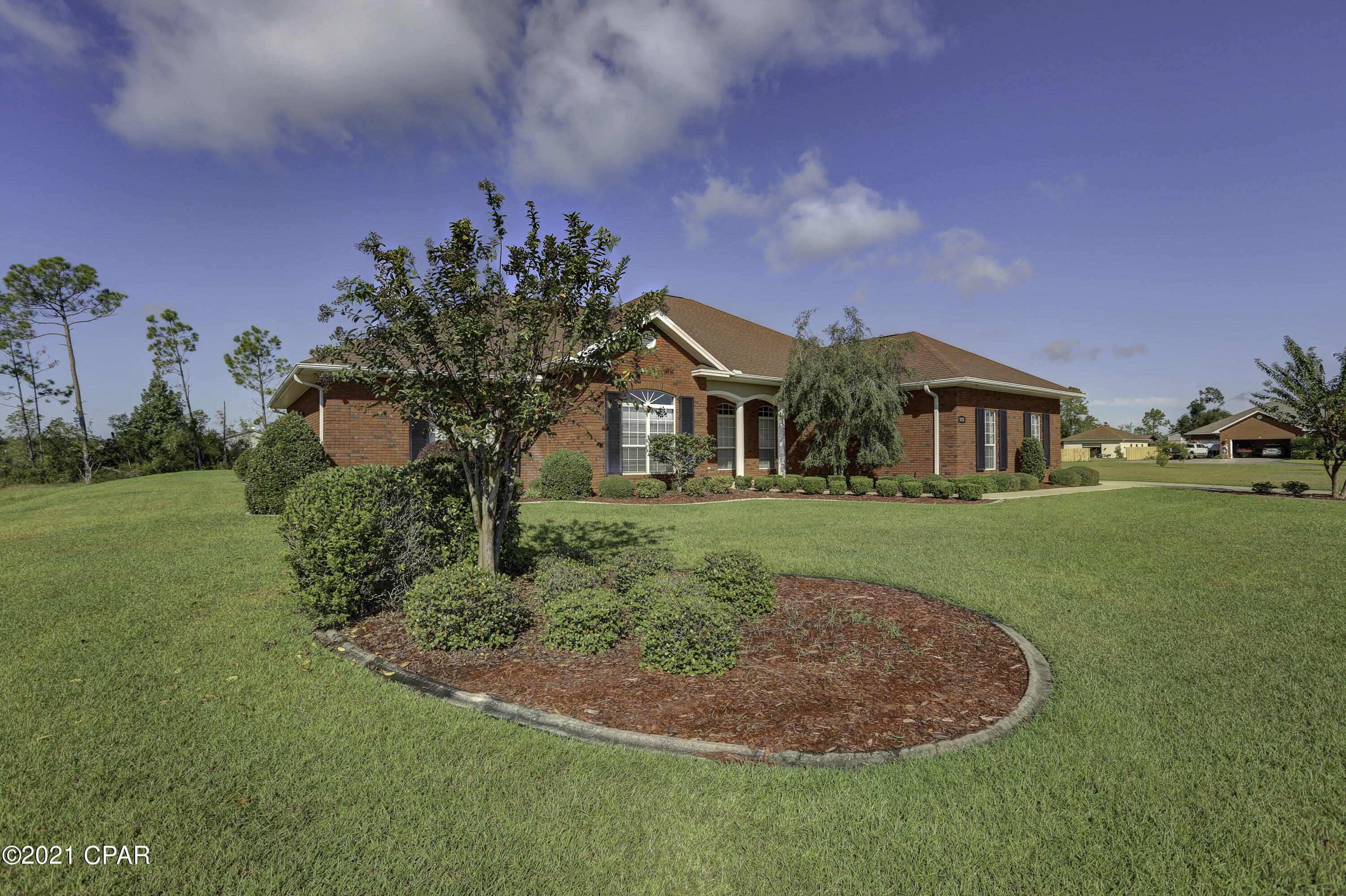 Kirkland Manor - Residential