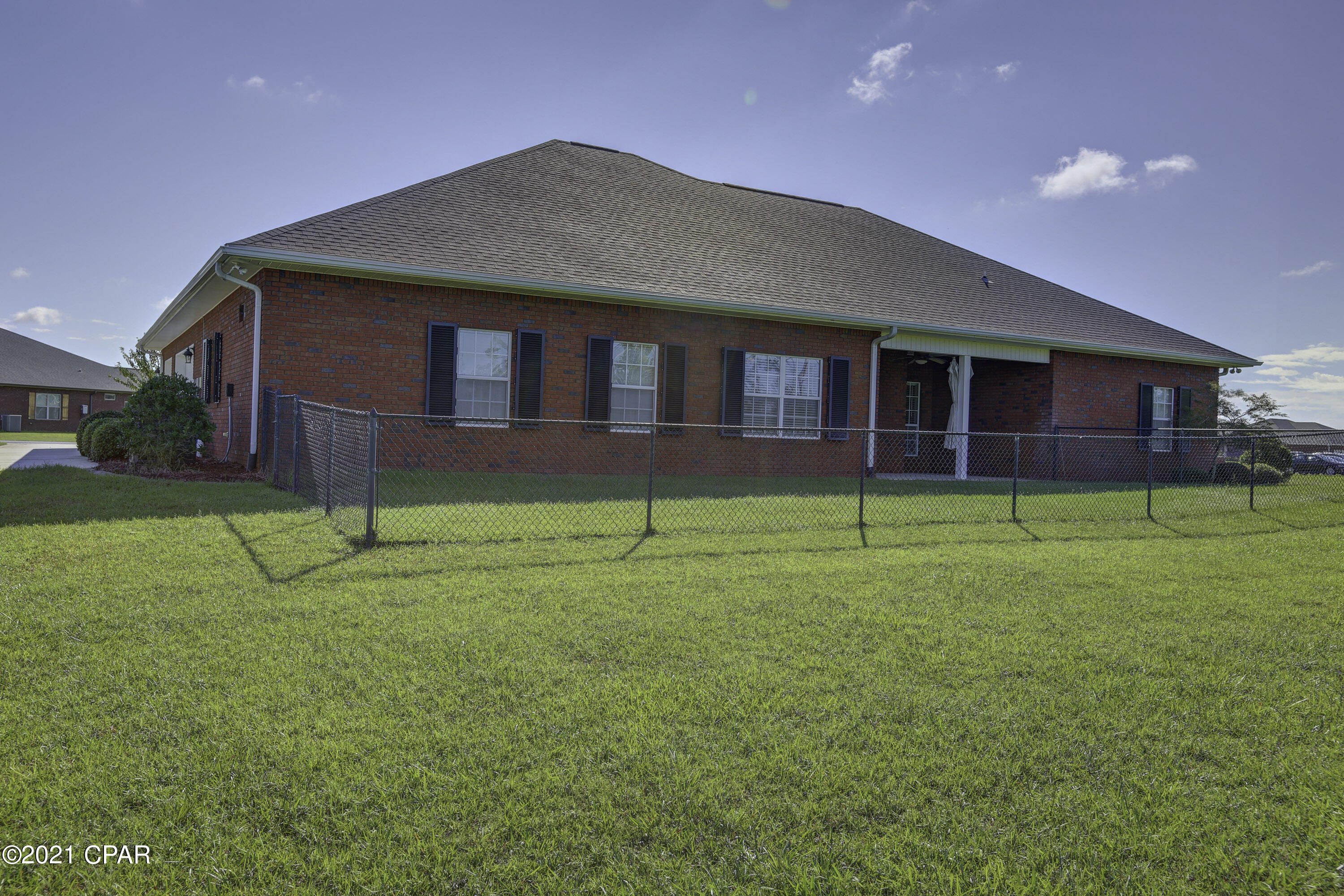 Kirkland Manor - Residential