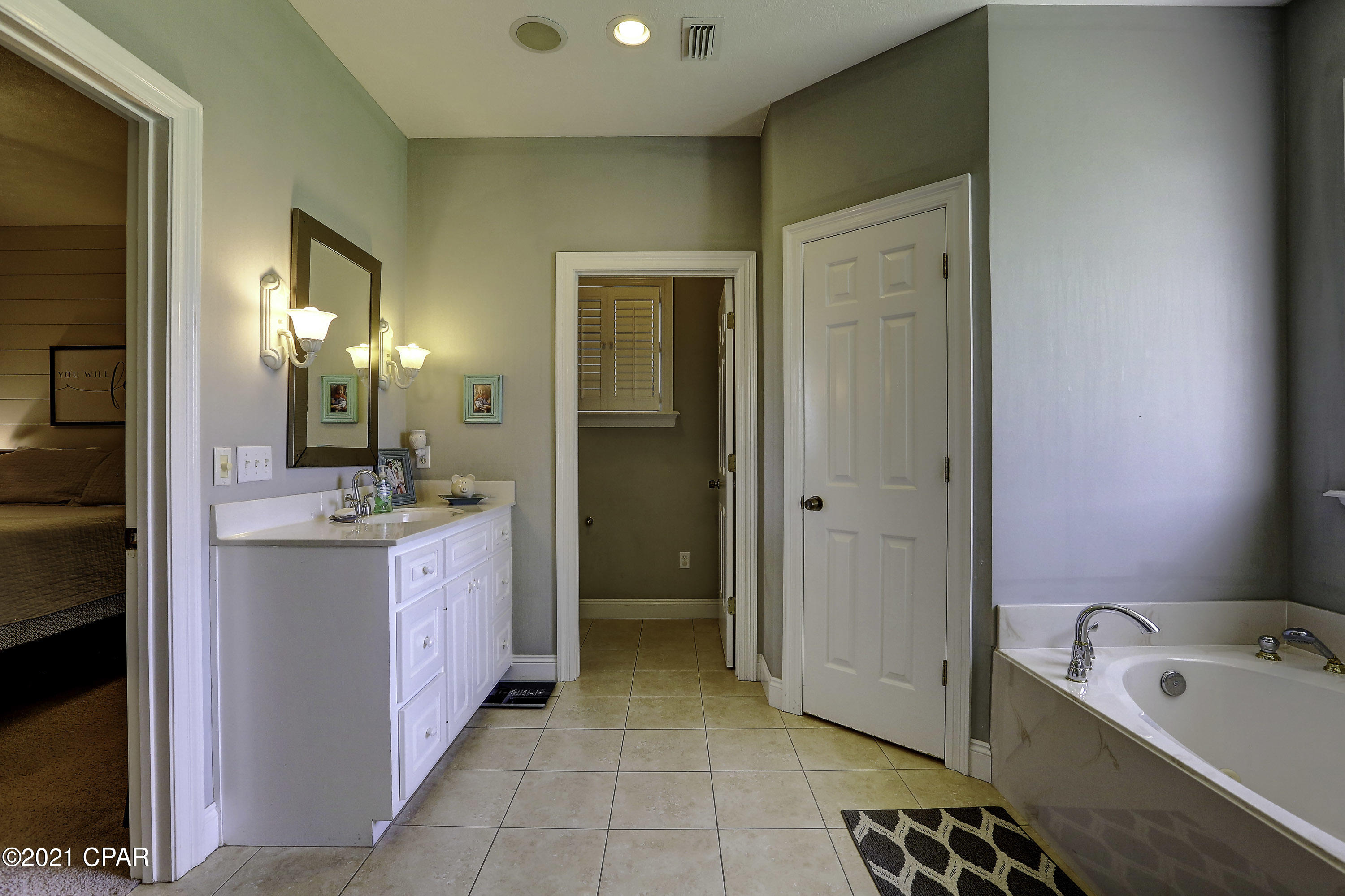 North Lagoon Oaks 8th Add - Residential