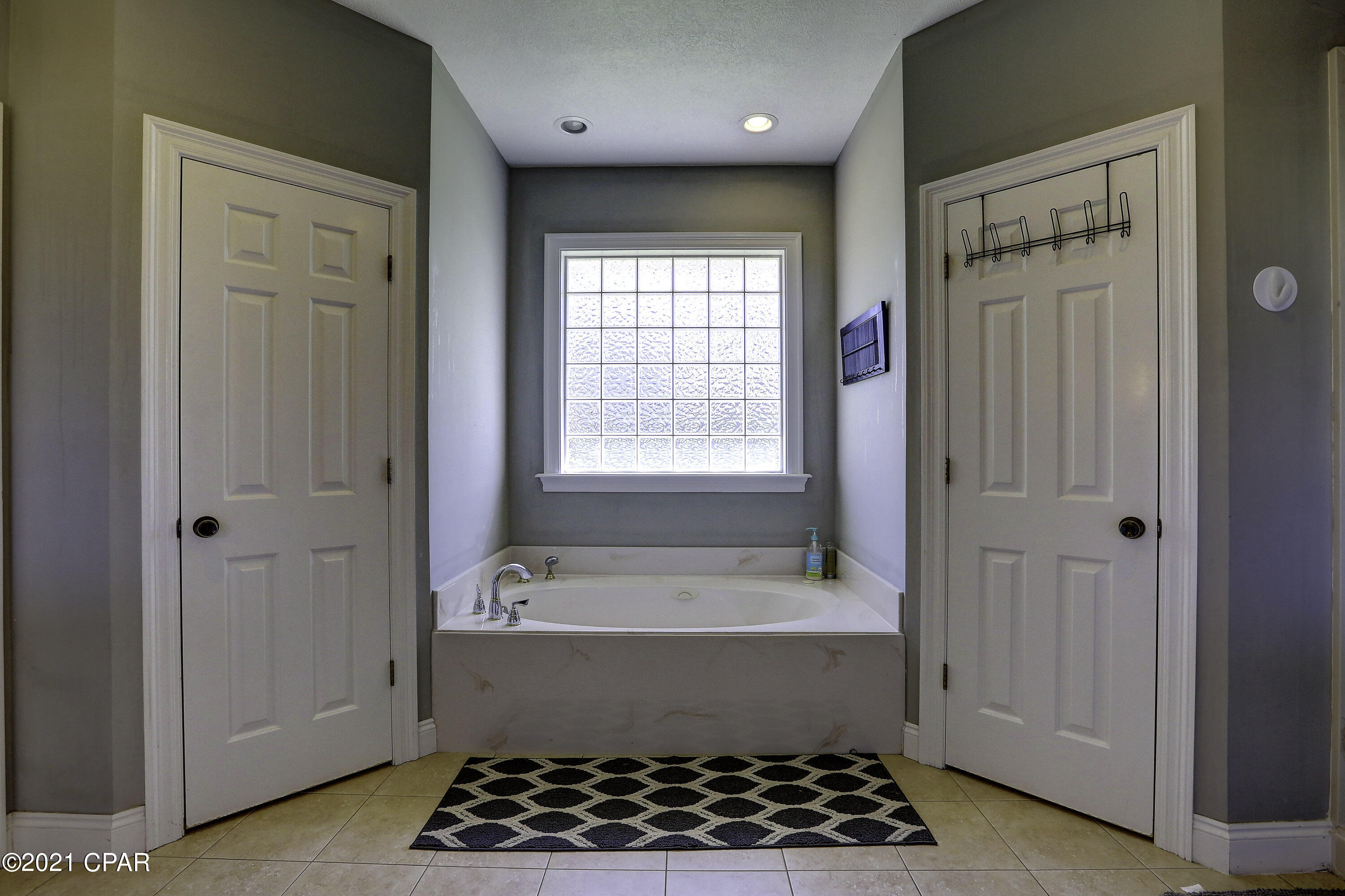 North Lagoon Oaks 8th Add - Residential