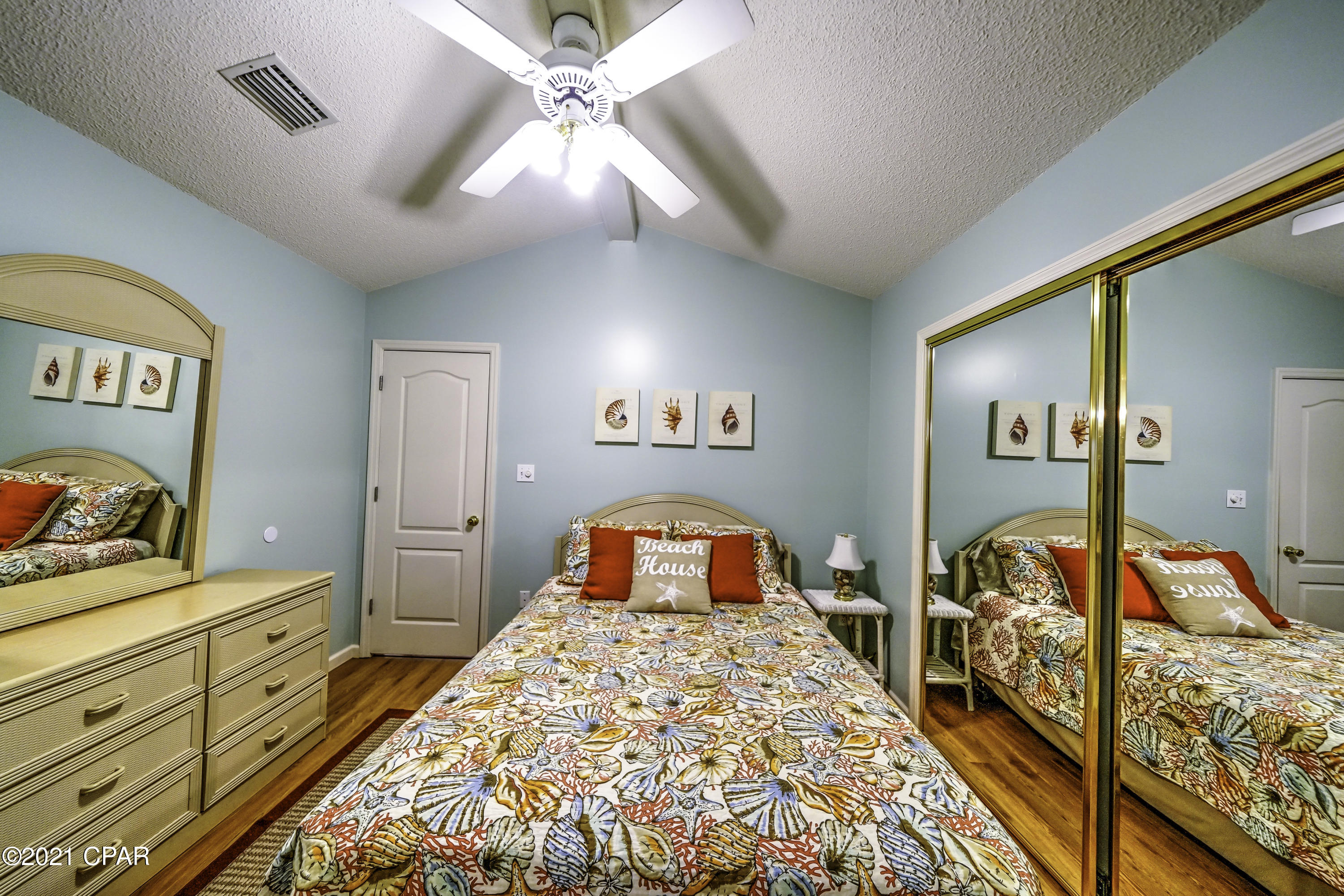 Venture Out Travel Trail - Residential