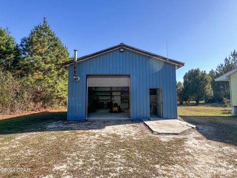 A home in Wewahitchka