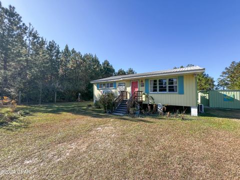 A home in Wewahitchka