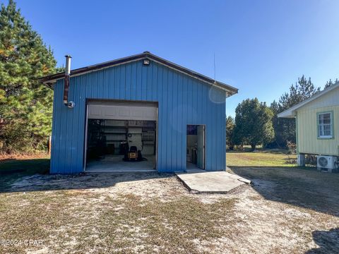 A home in Wewahitchka