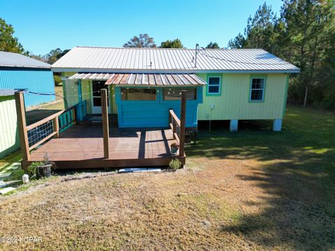 A home in Wewahitchka