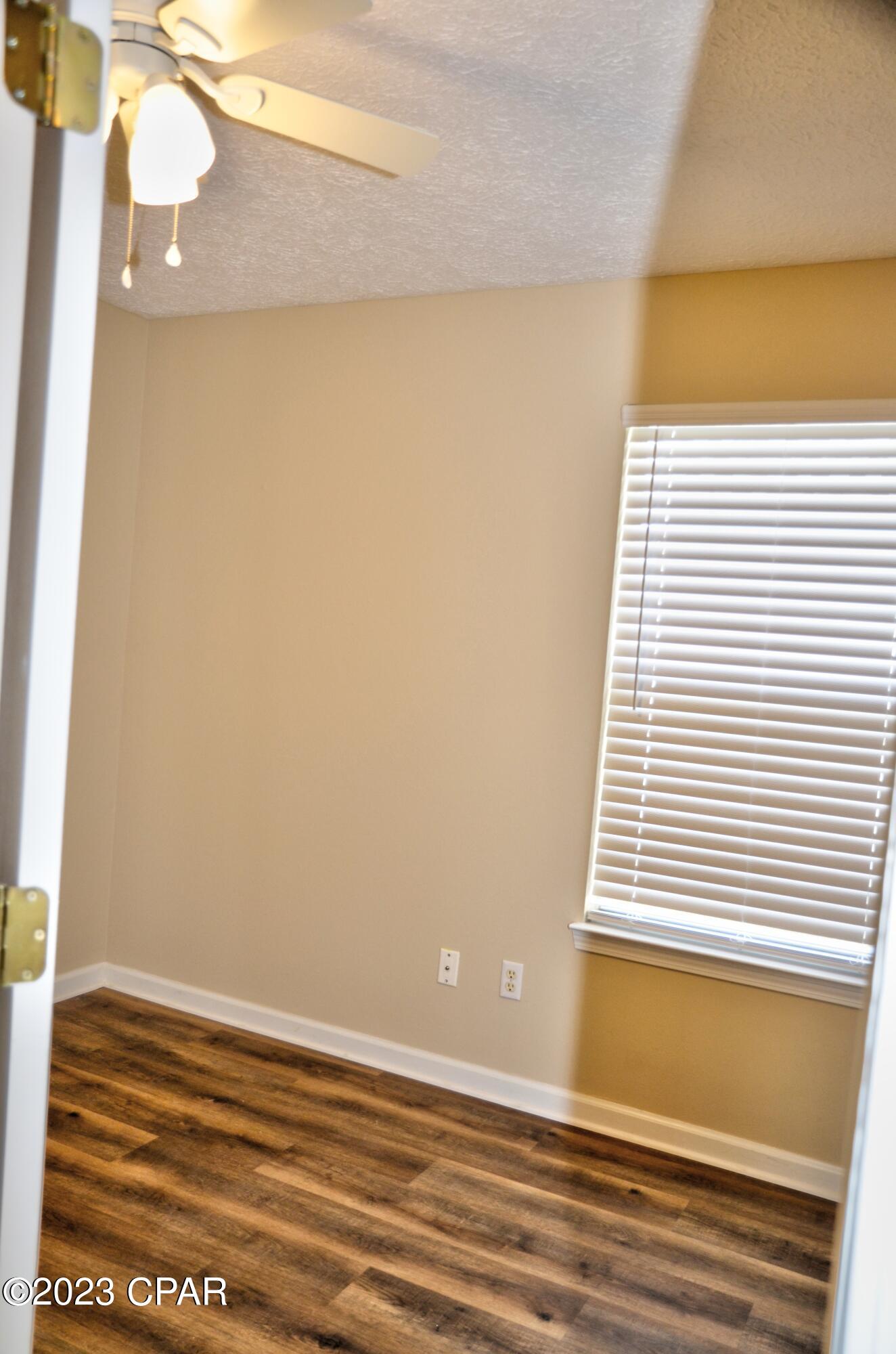 Pine Tree Place Unit 1 - Residential