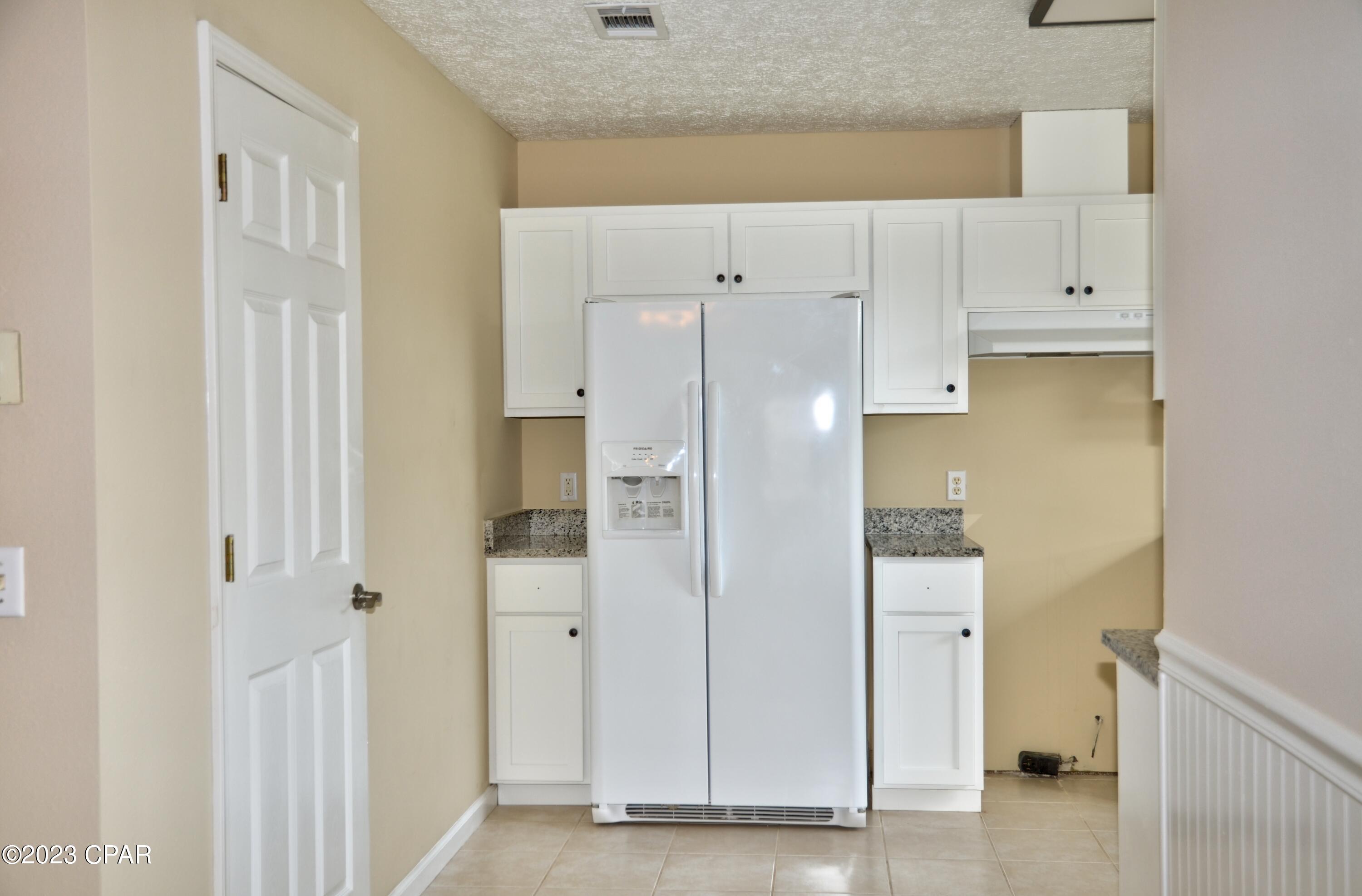 Pine Tree Place Unit 1 - Residential