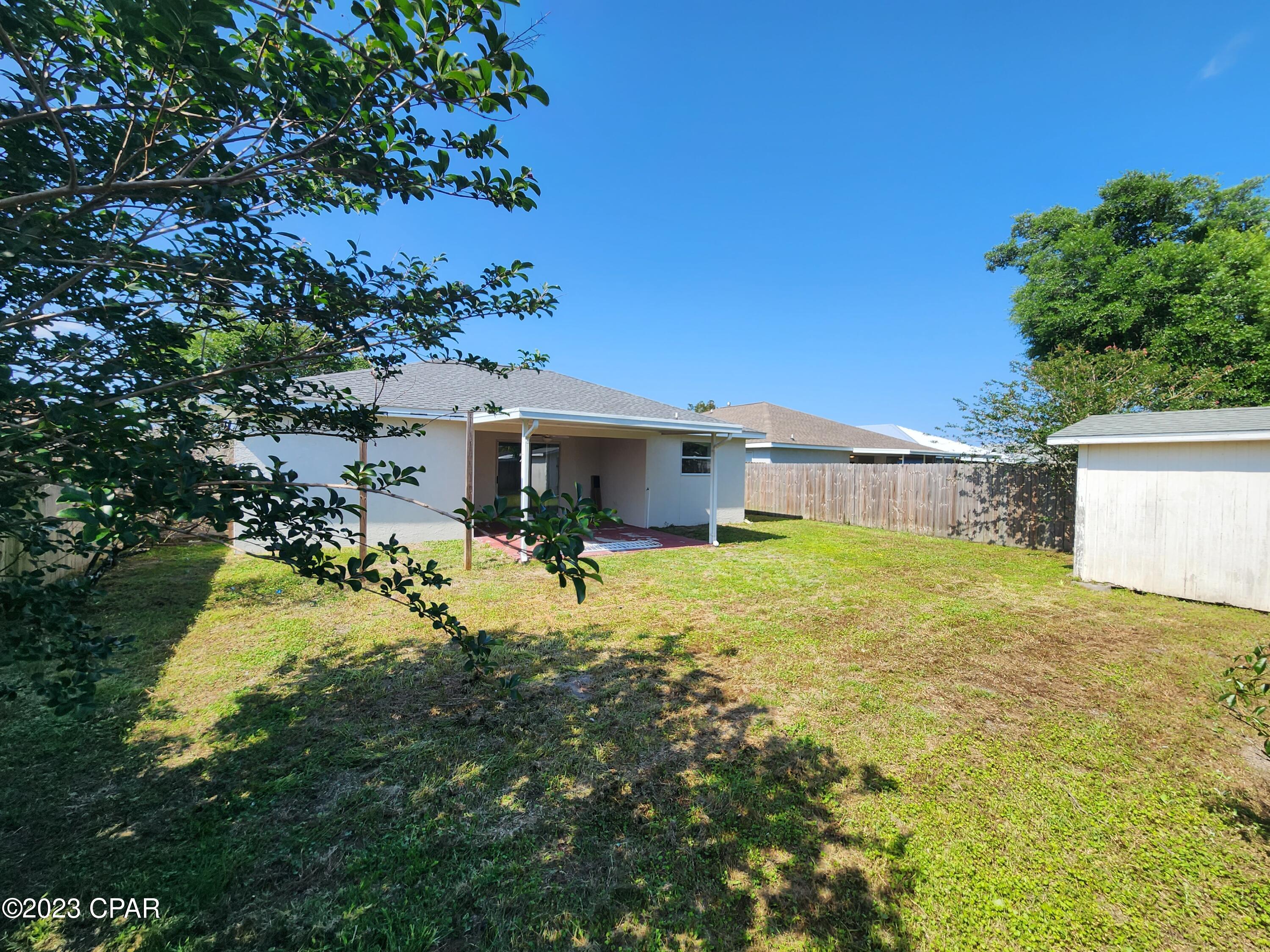 Pine Tree Place Unit 1 - Residential