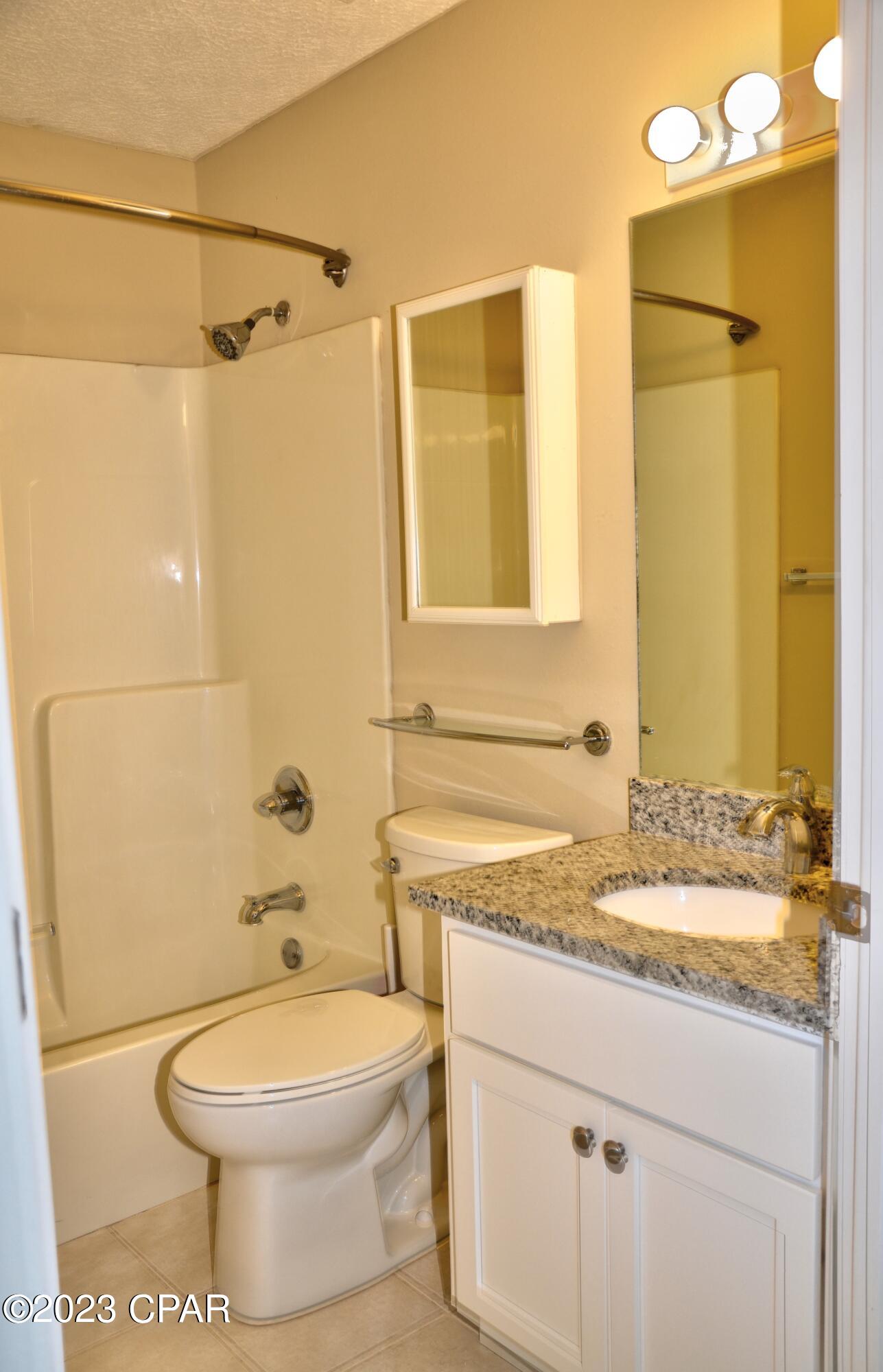 Pine Tree Place Unit 1 - Residential