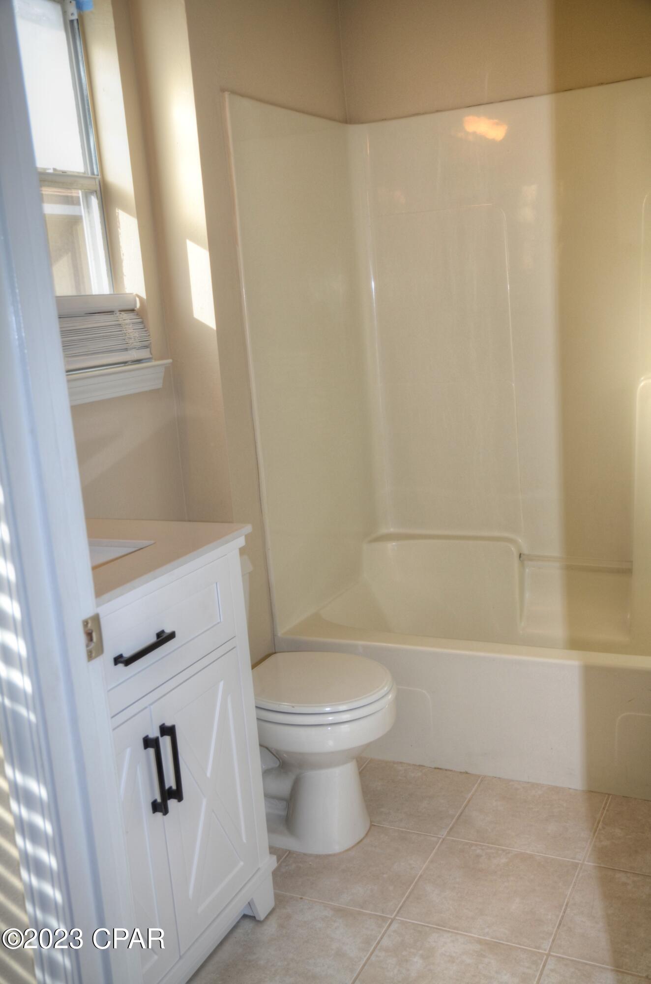 Pine Tree Place Unit 1 - Residential