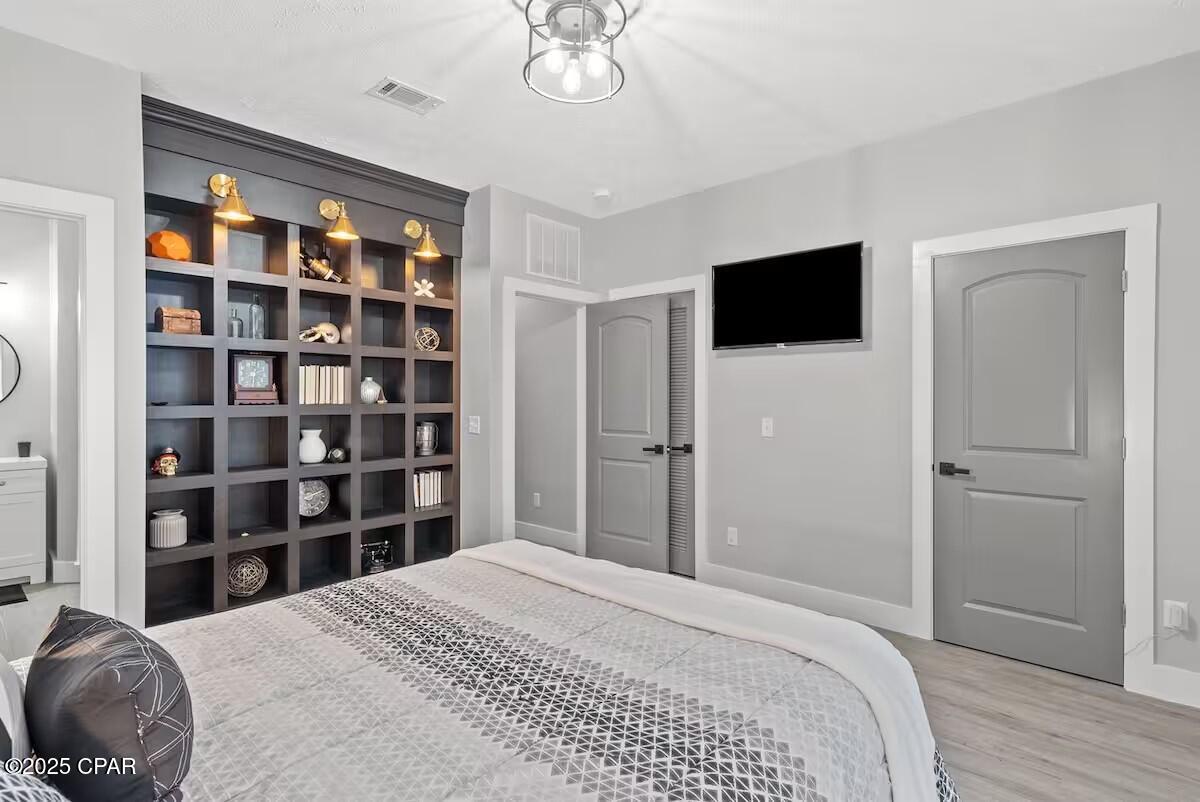 Long Beach 3rd - Residential