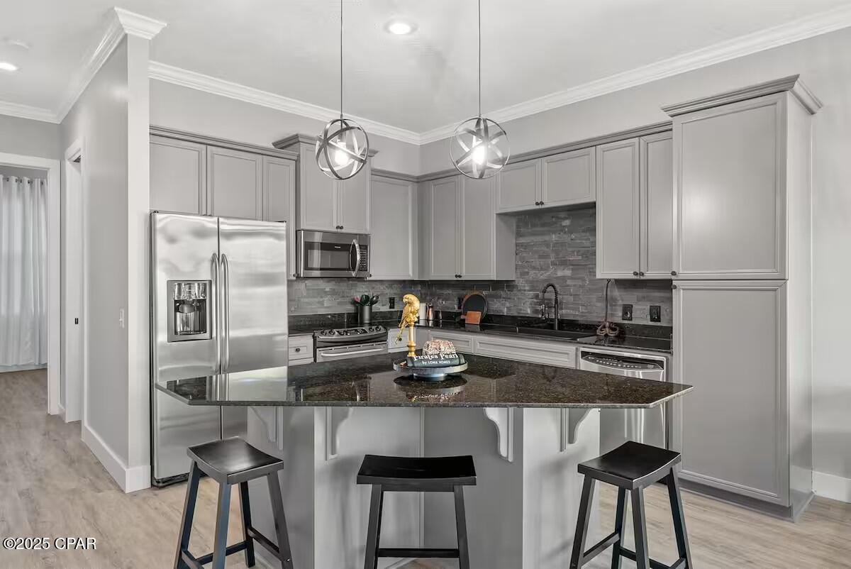 Long Beach 3rd - Residential