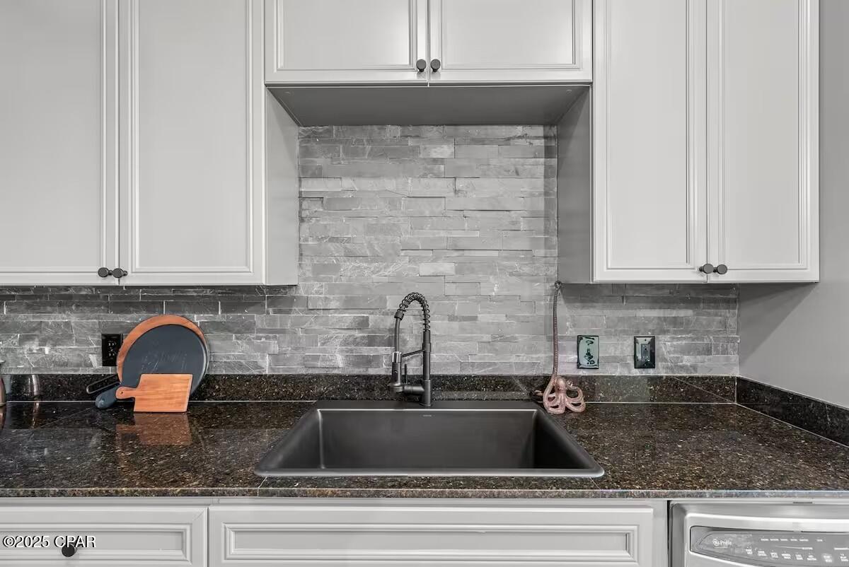 Long Beach 3rd - Residential