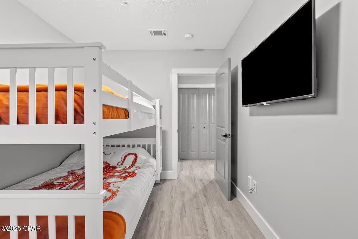 Long Beach 3rd - Residential