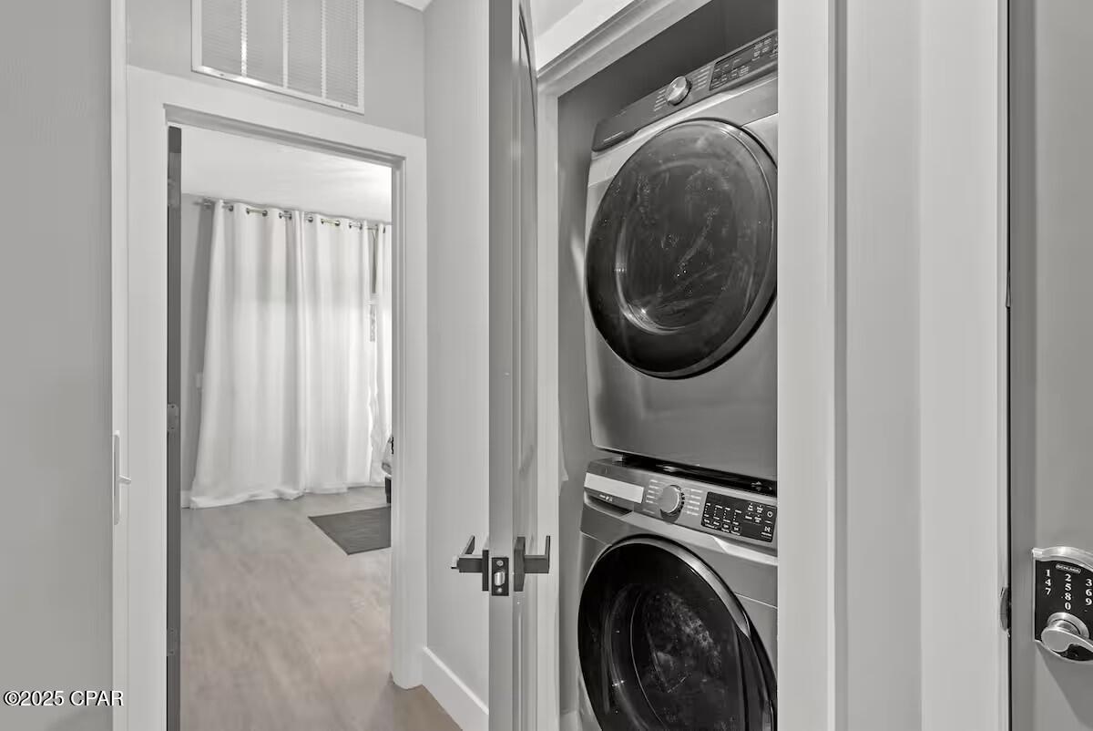 Long Beach 3rd - Residential