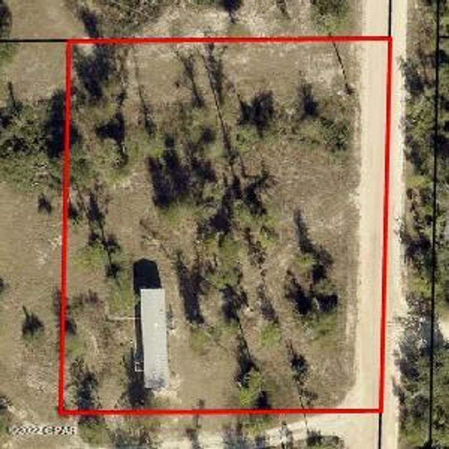 Newer single wide on just over an acre. Call a realtor today for a private tour. If important, please verify all measurements.